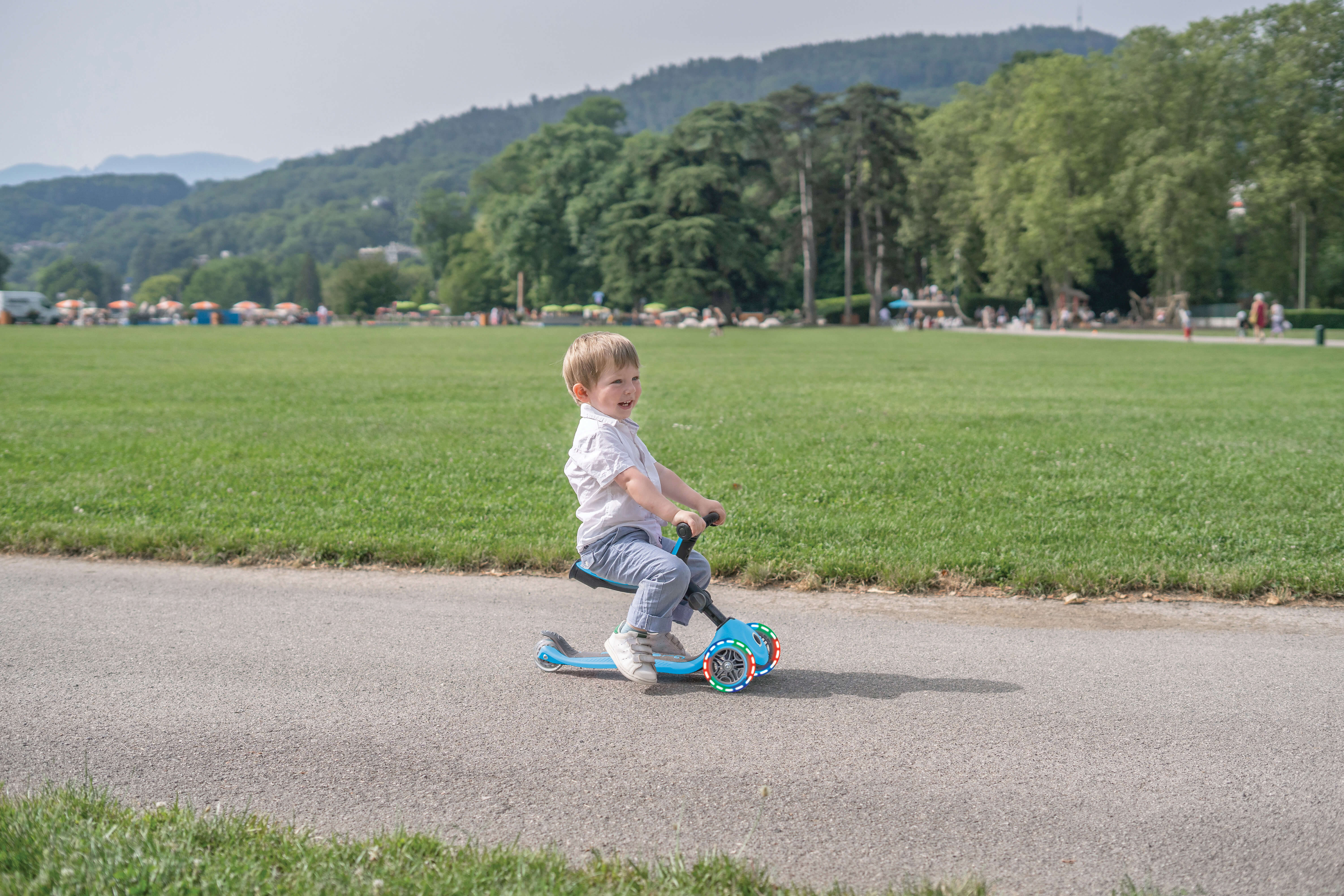 Globber Go Up Foldable Plus Lights 3-in-1 Step lucht blauw