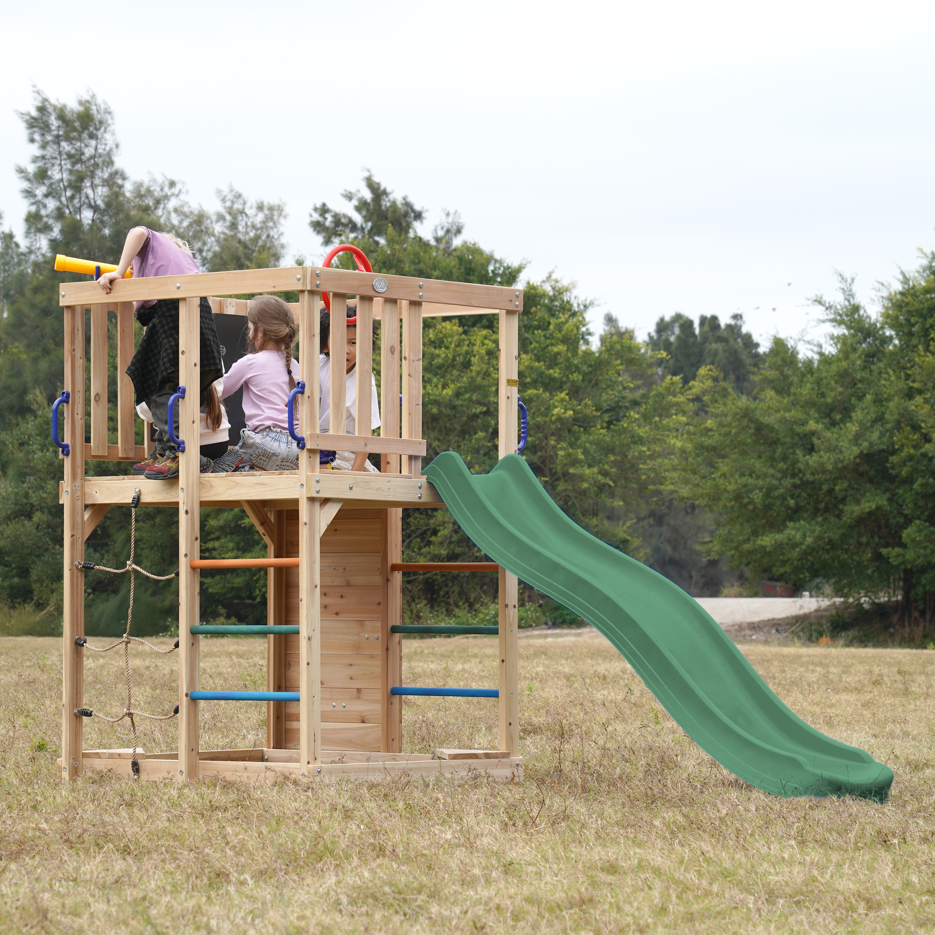 AXI Sam Climbing Frame with Climbing Wall, Climbing Net and Monkey Bars – Green Slide