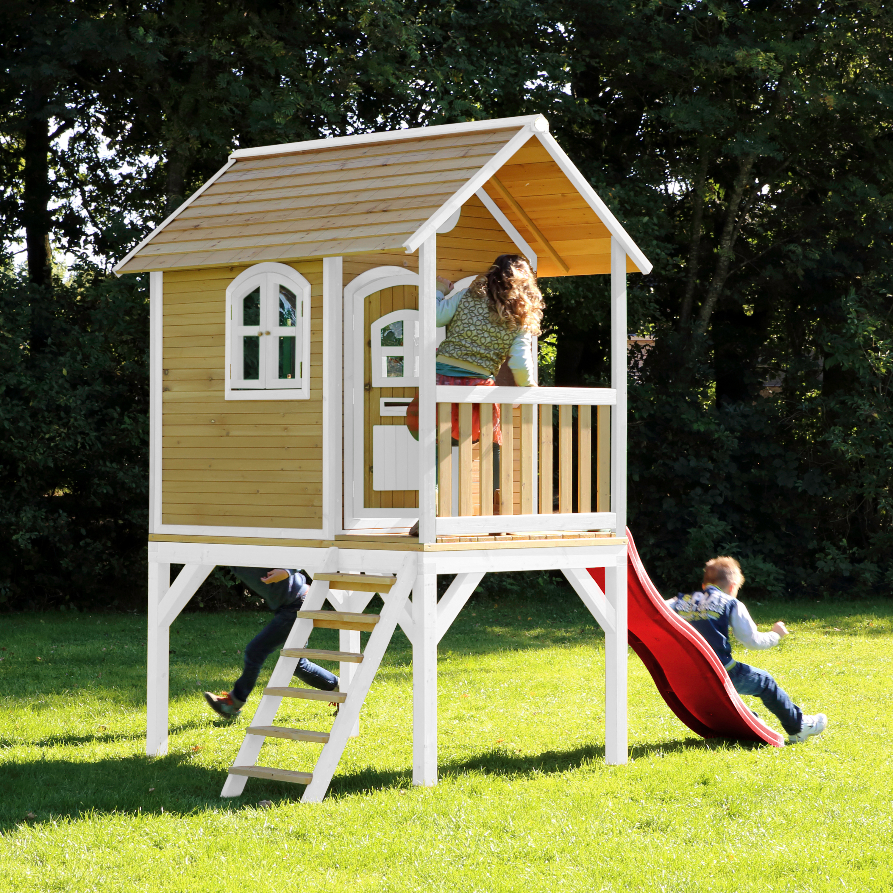 AXI Laura Playhouse Brown/White - Red Slide