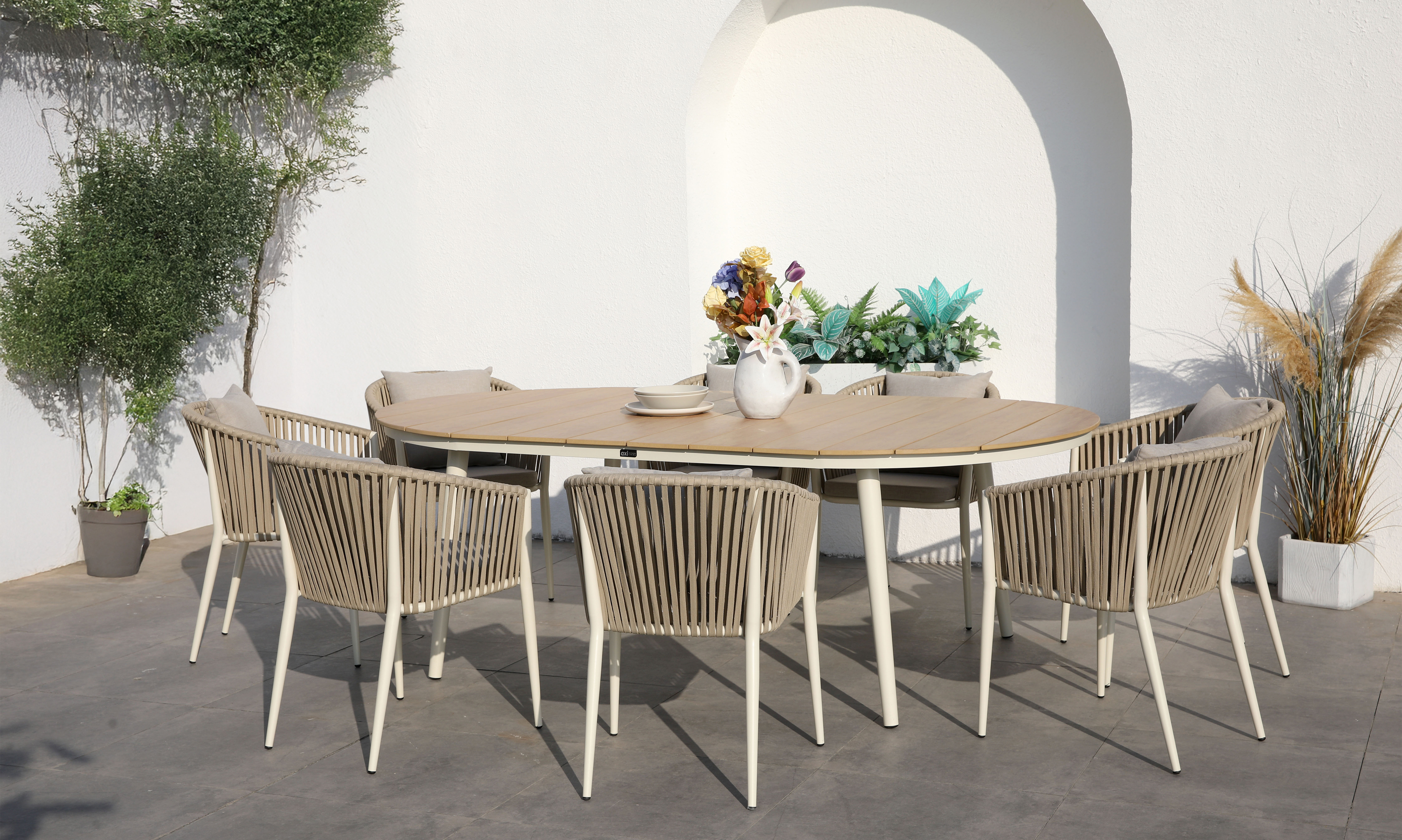 AXI Chay Garden Set with 8 Chairs – Beige with Polywood in Wood Effect