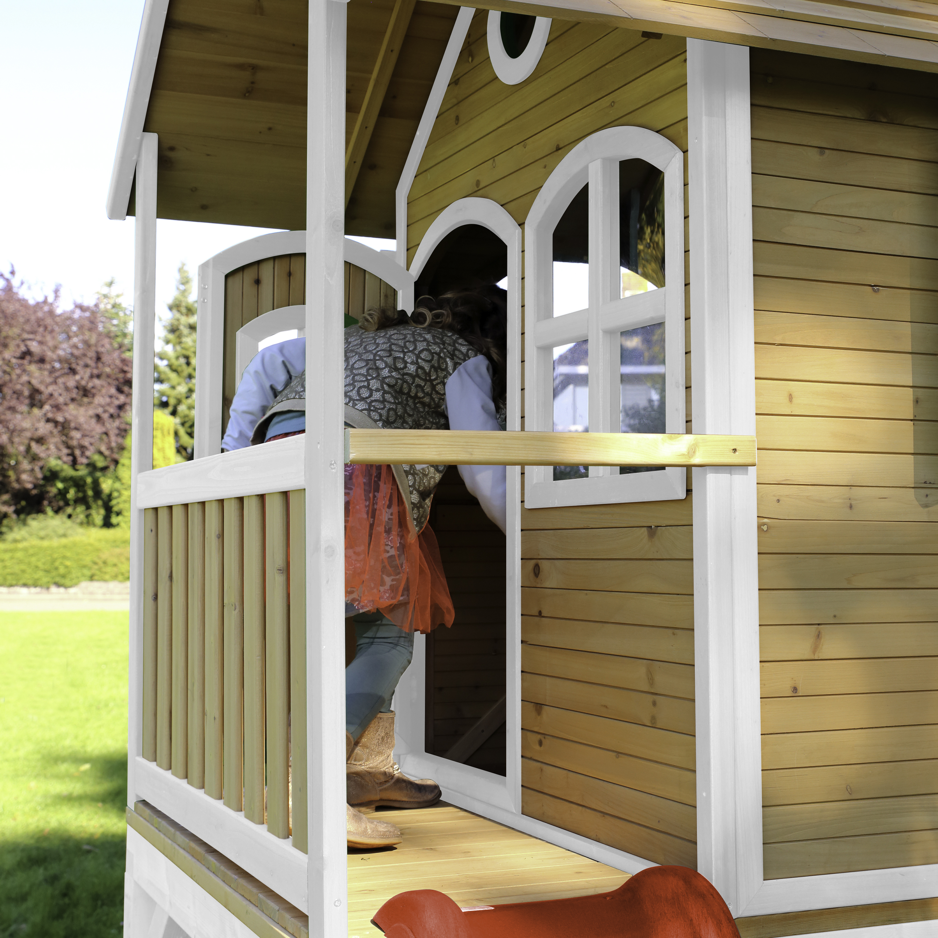 AXI Laura Playhouse Brown/White - Red Slide
