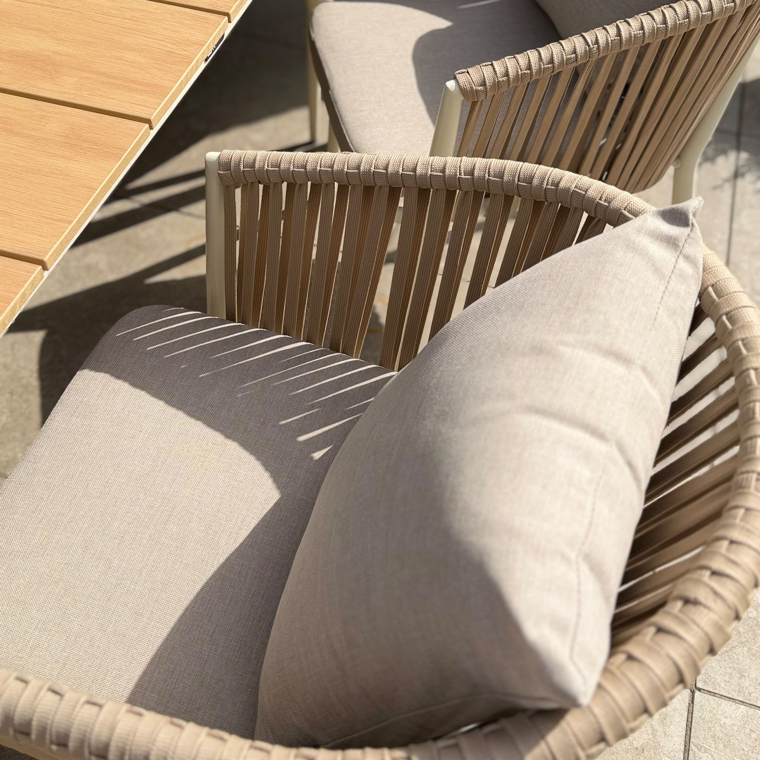 AXI Chay Garden Set with 8 Chairs – Beige with Polywood in Wood Effect