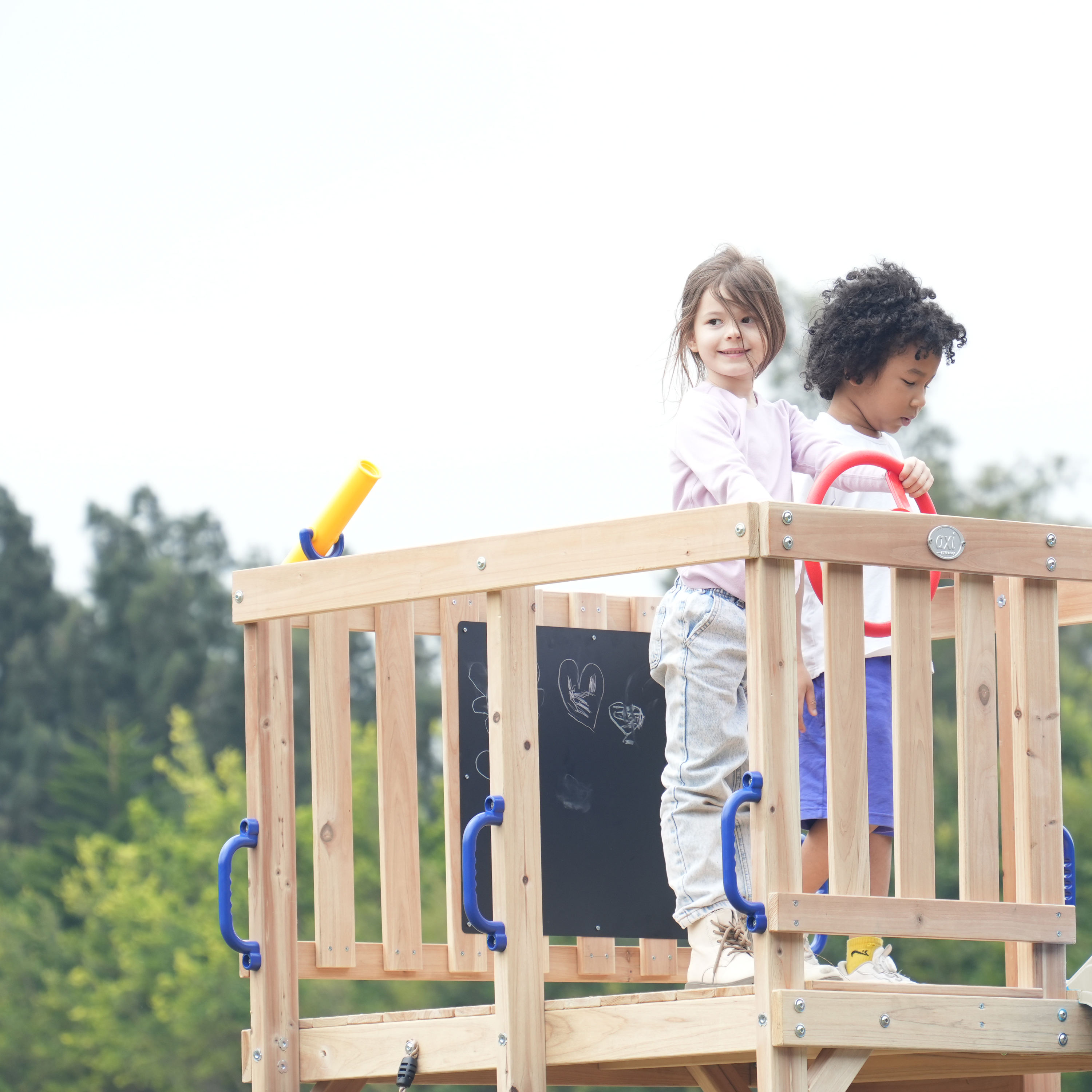 AXI Sam Climbing Frame with Climbing Wall, Climbing Net and Monkey Bars – Grey Slide