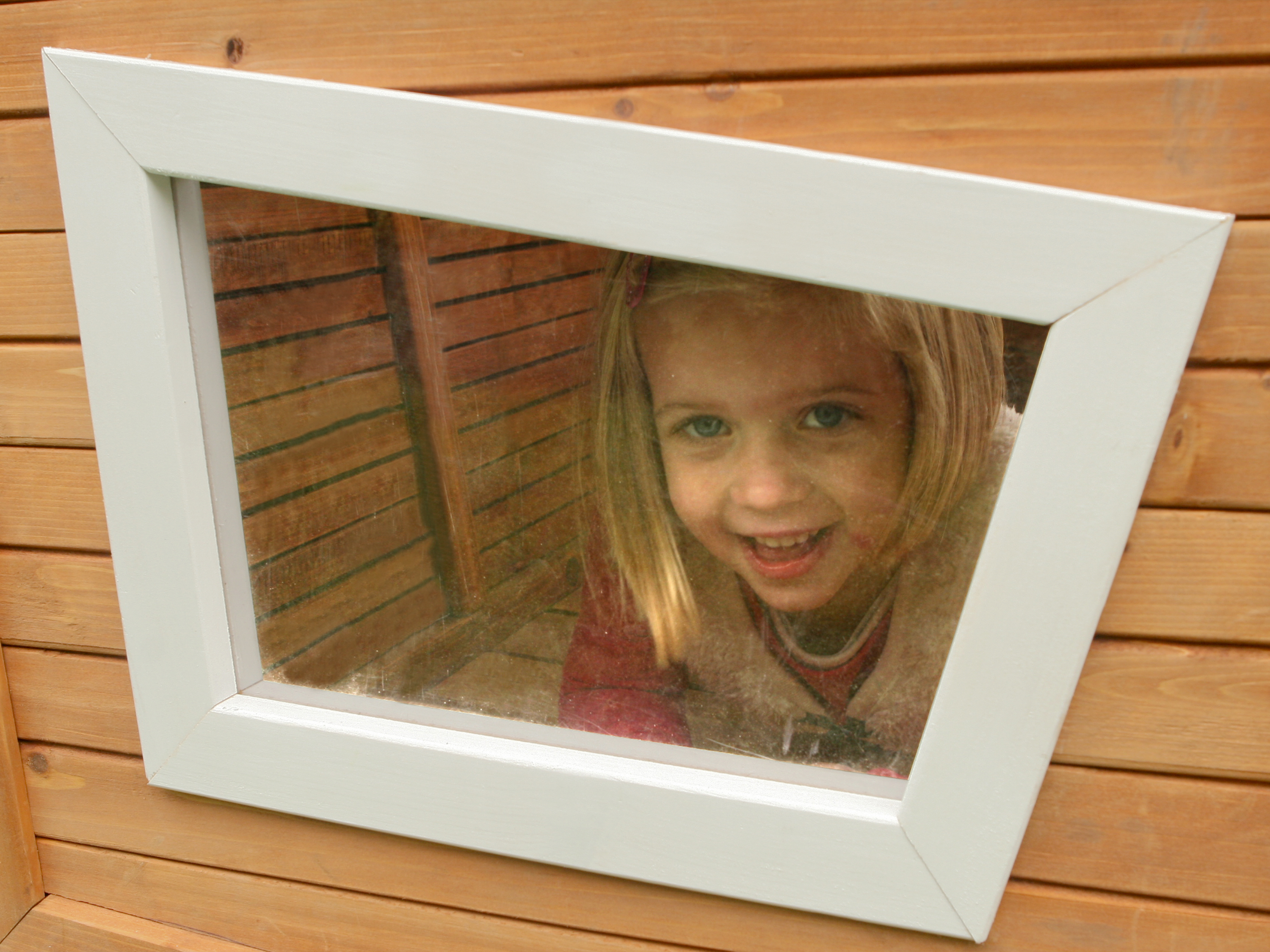 AXI Emma Playhouse Brown/White - Grey Slide