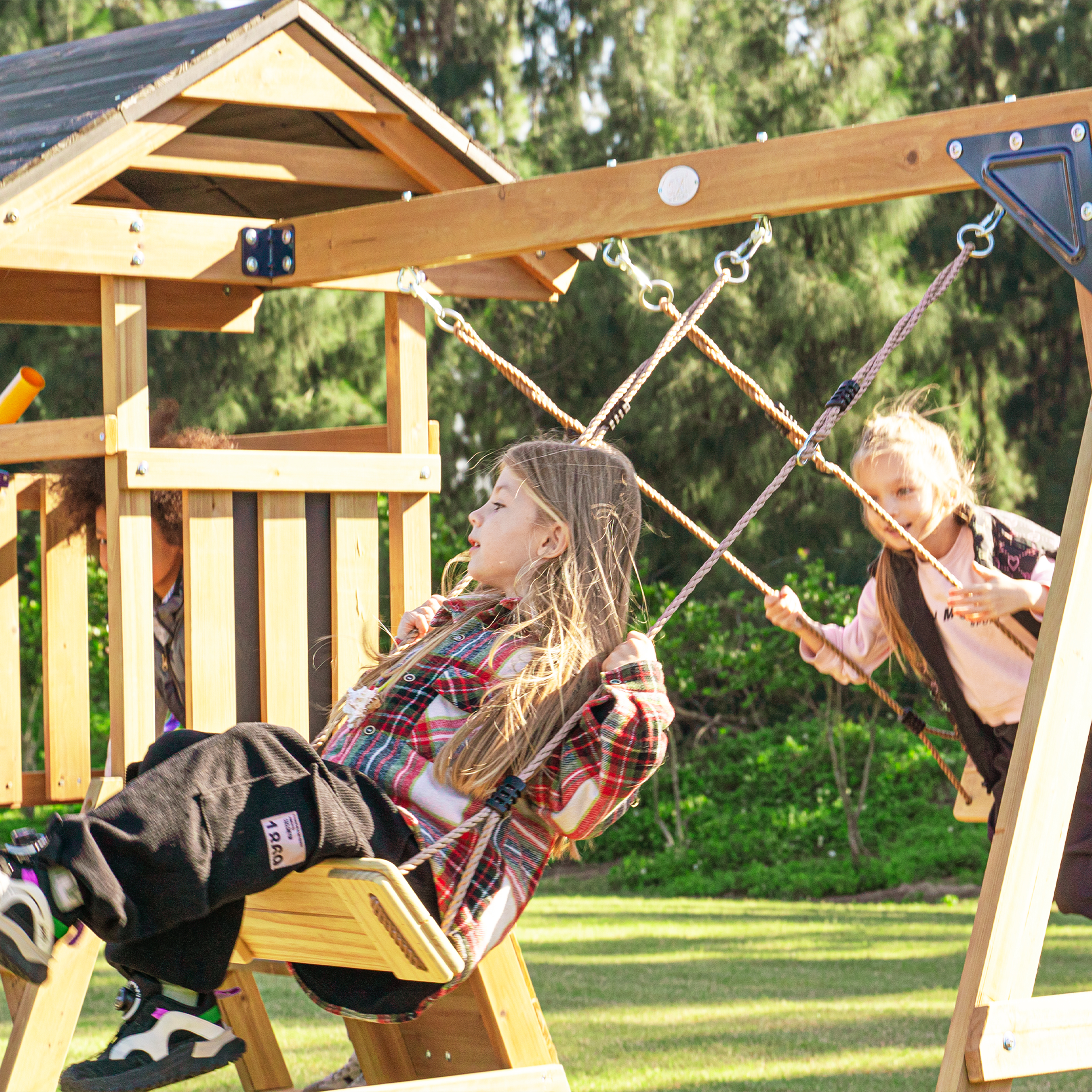 AXI Mia Climbing Frame with Double Swing Set – Lime Green Slide