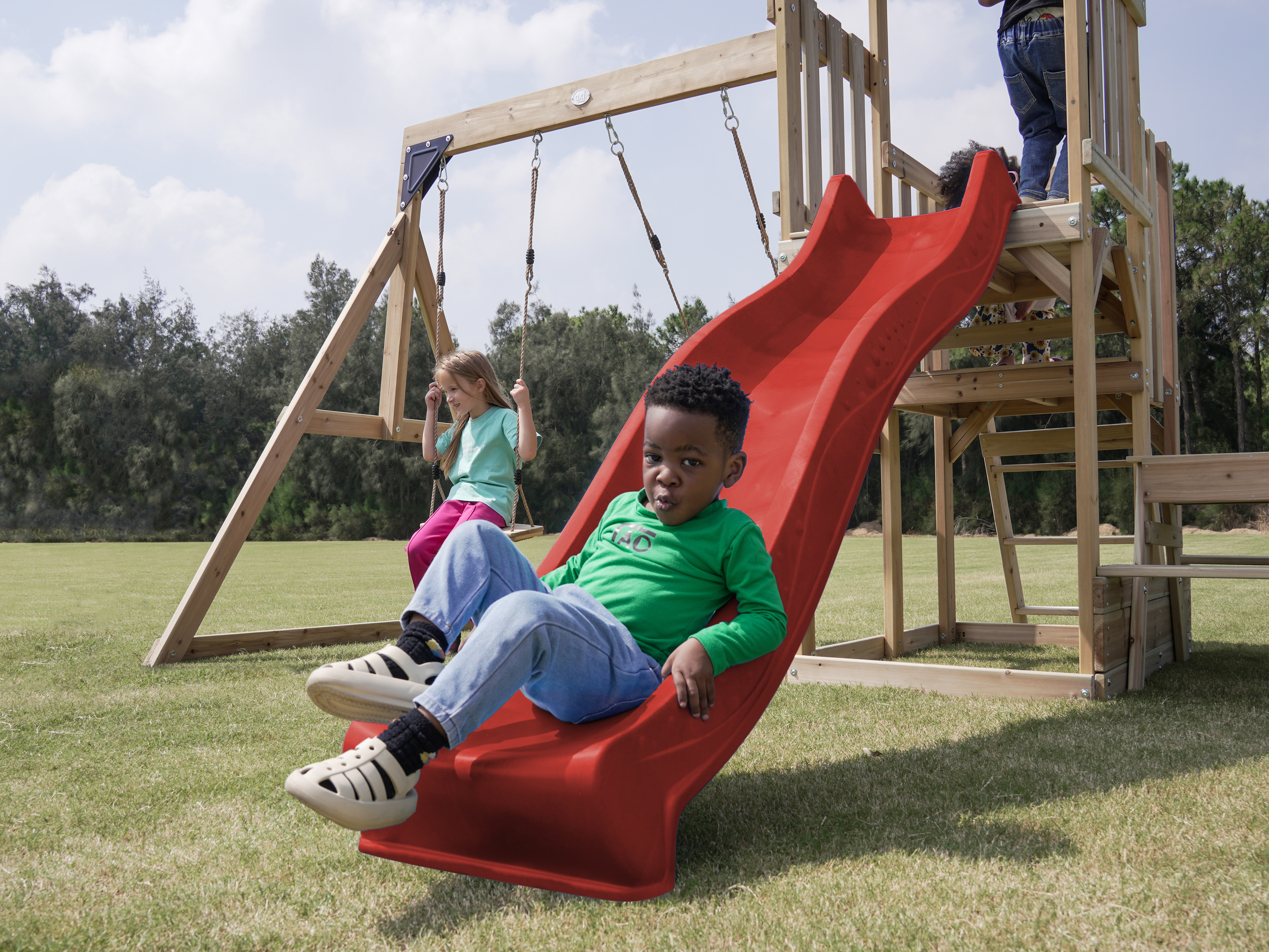 AXI Mette Playground with Double Swing Brown - Red Slide 