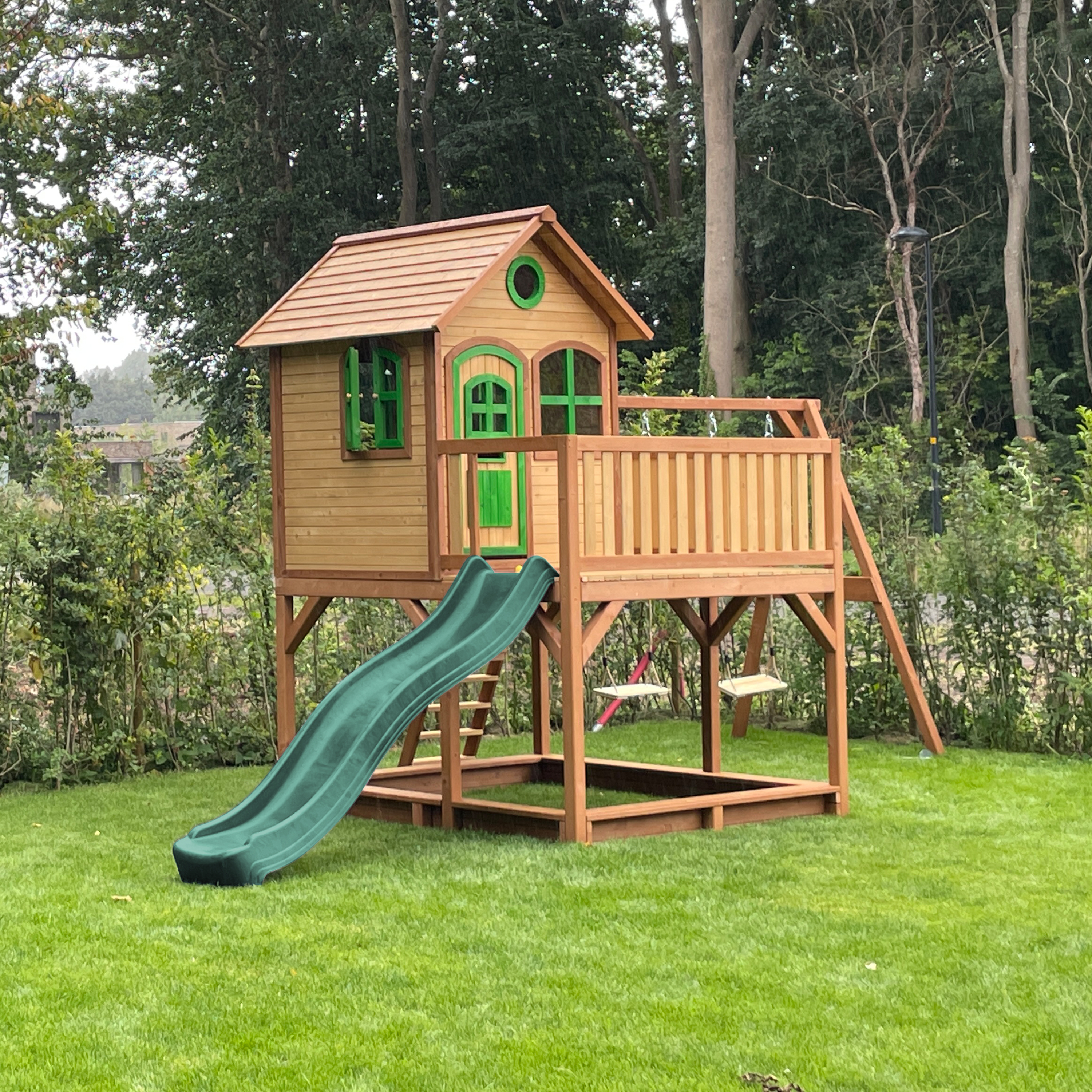 AXI Liam Playhouse with Double Swing Set Brown/Green - Green Slide