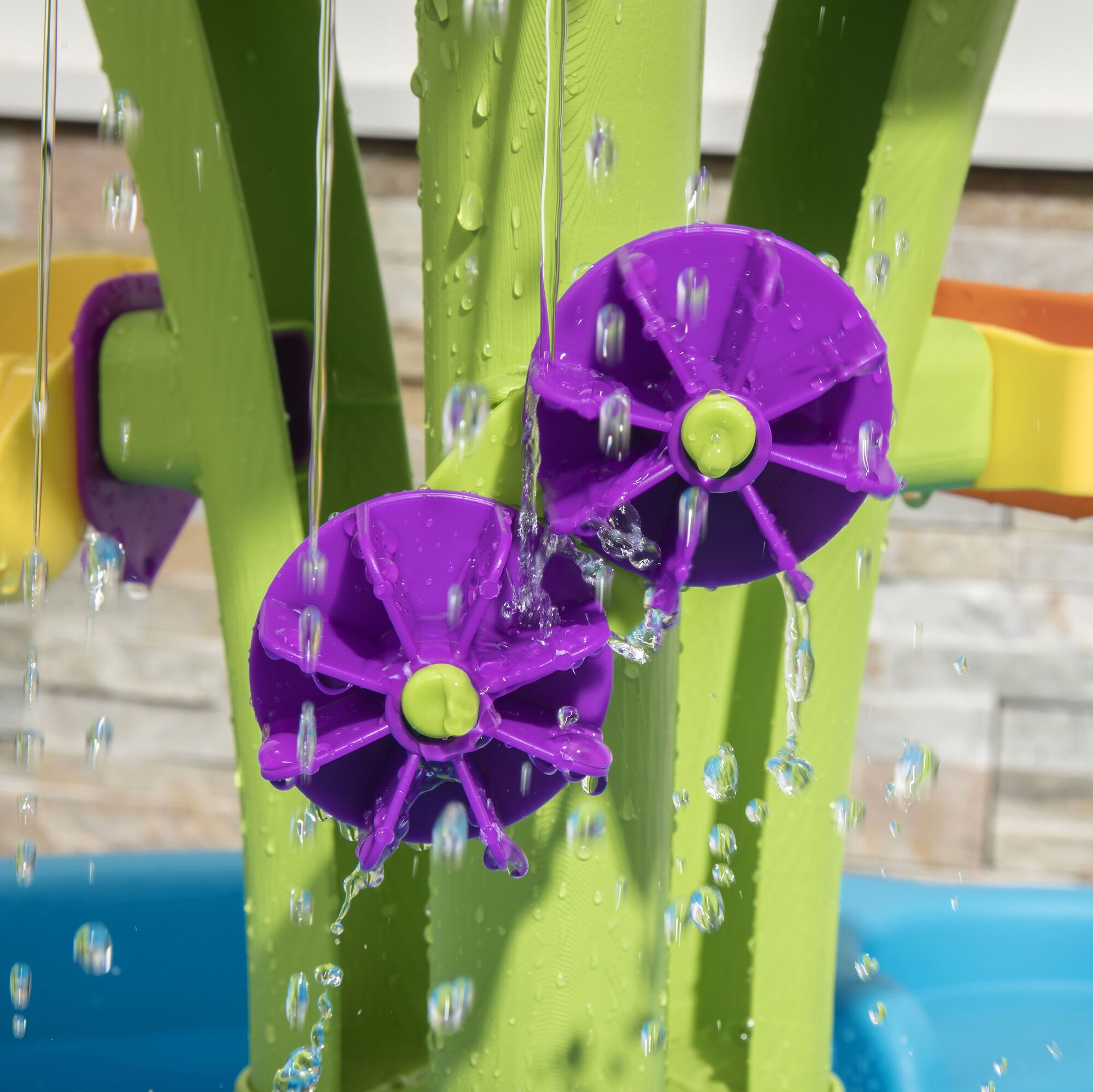Step2 Summer Showers Splash Tower Watertafel