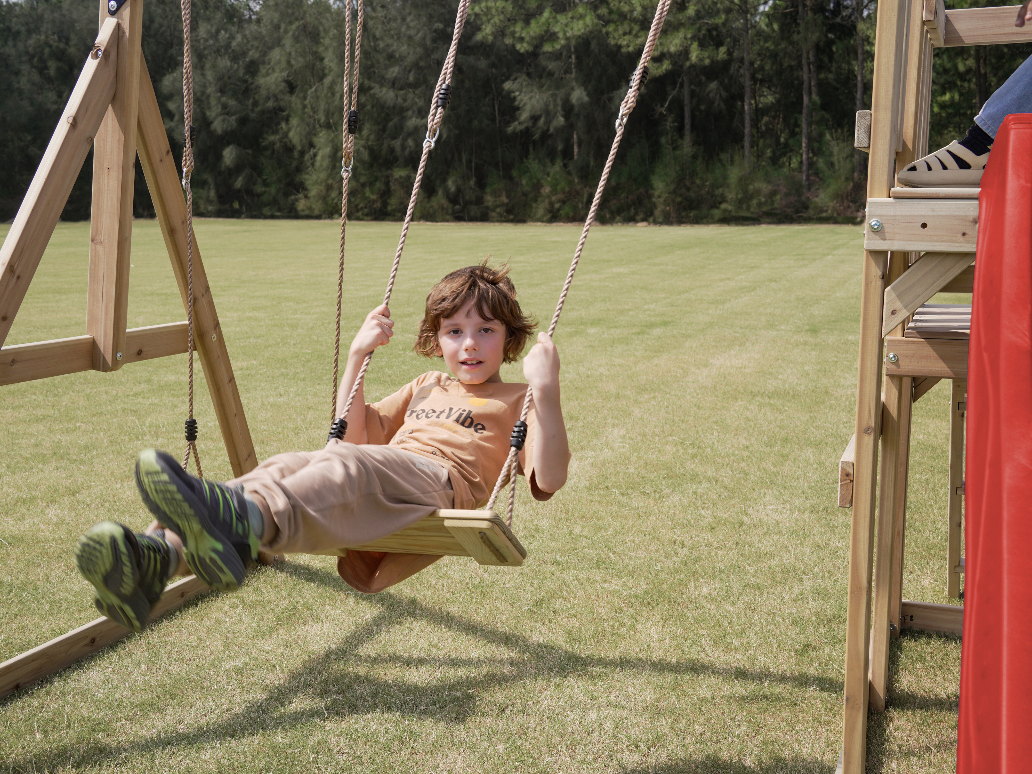 AXI Mette Playground with Double Swing Brown - Red Slide 