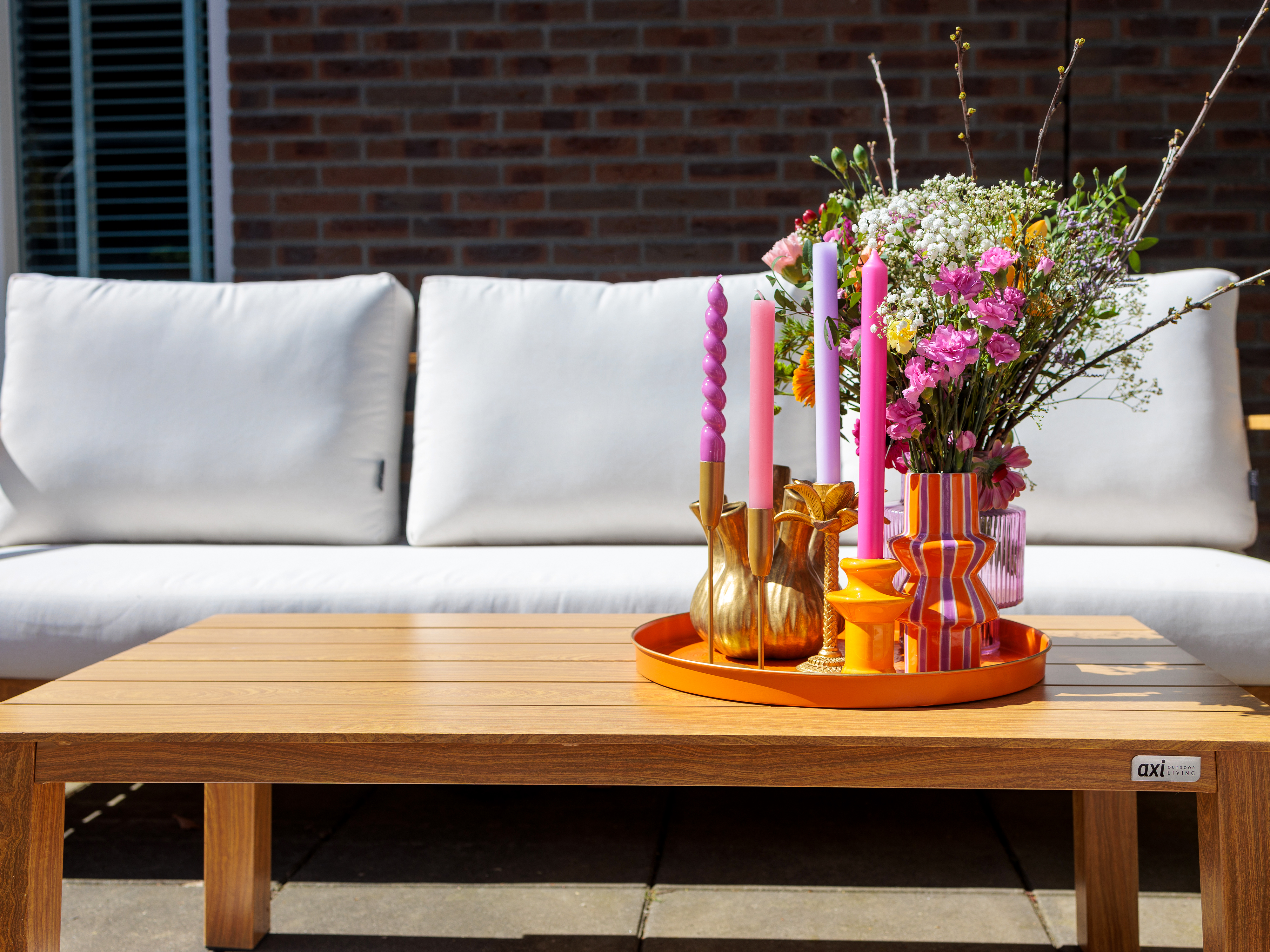 AXI Orla Salon de jardin 4-pièces avec canapé, table and 2 fauteuils Aspect Bois/beige