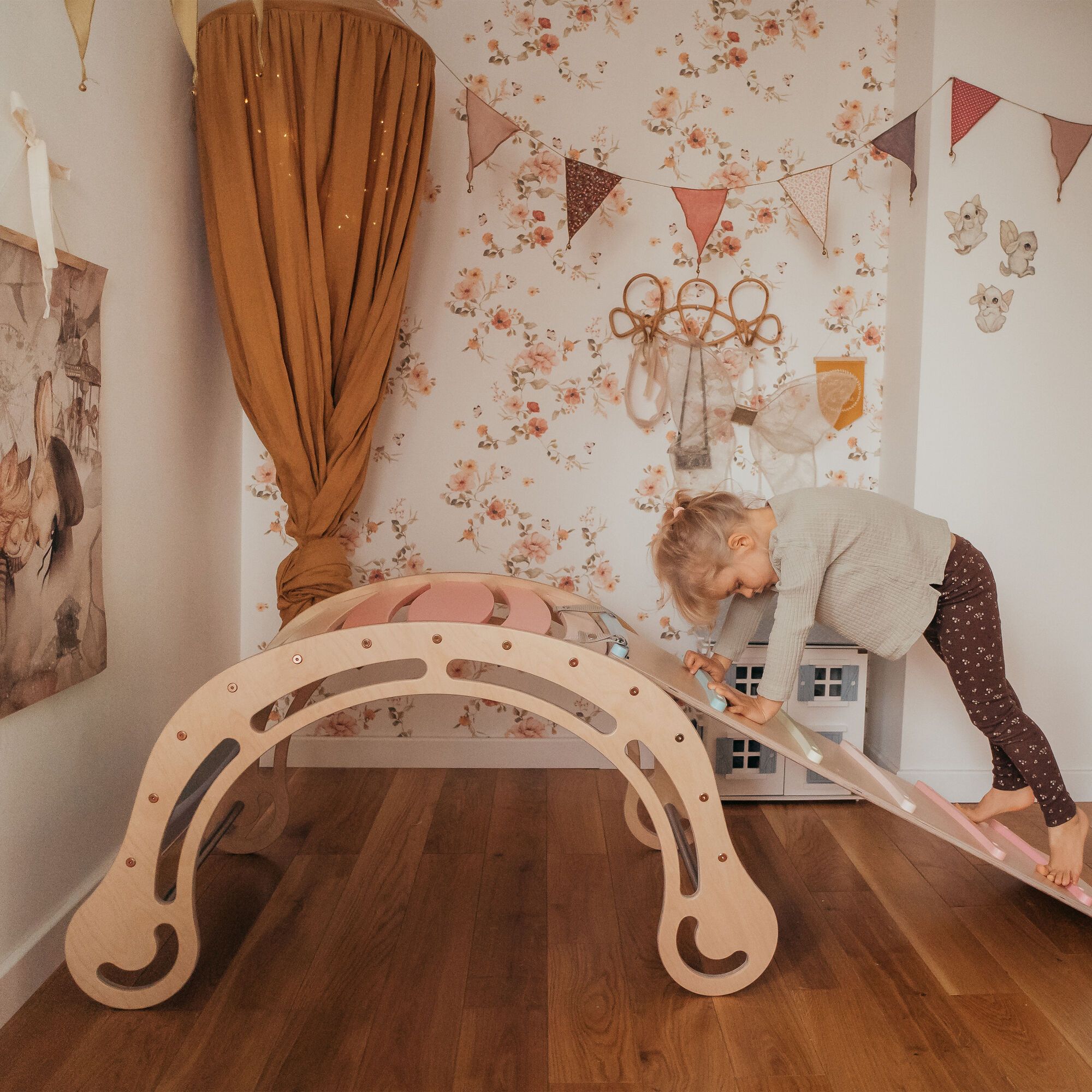 KateHaa Rocker Montessori avec Planche d’escalade XXL Bois Pastel