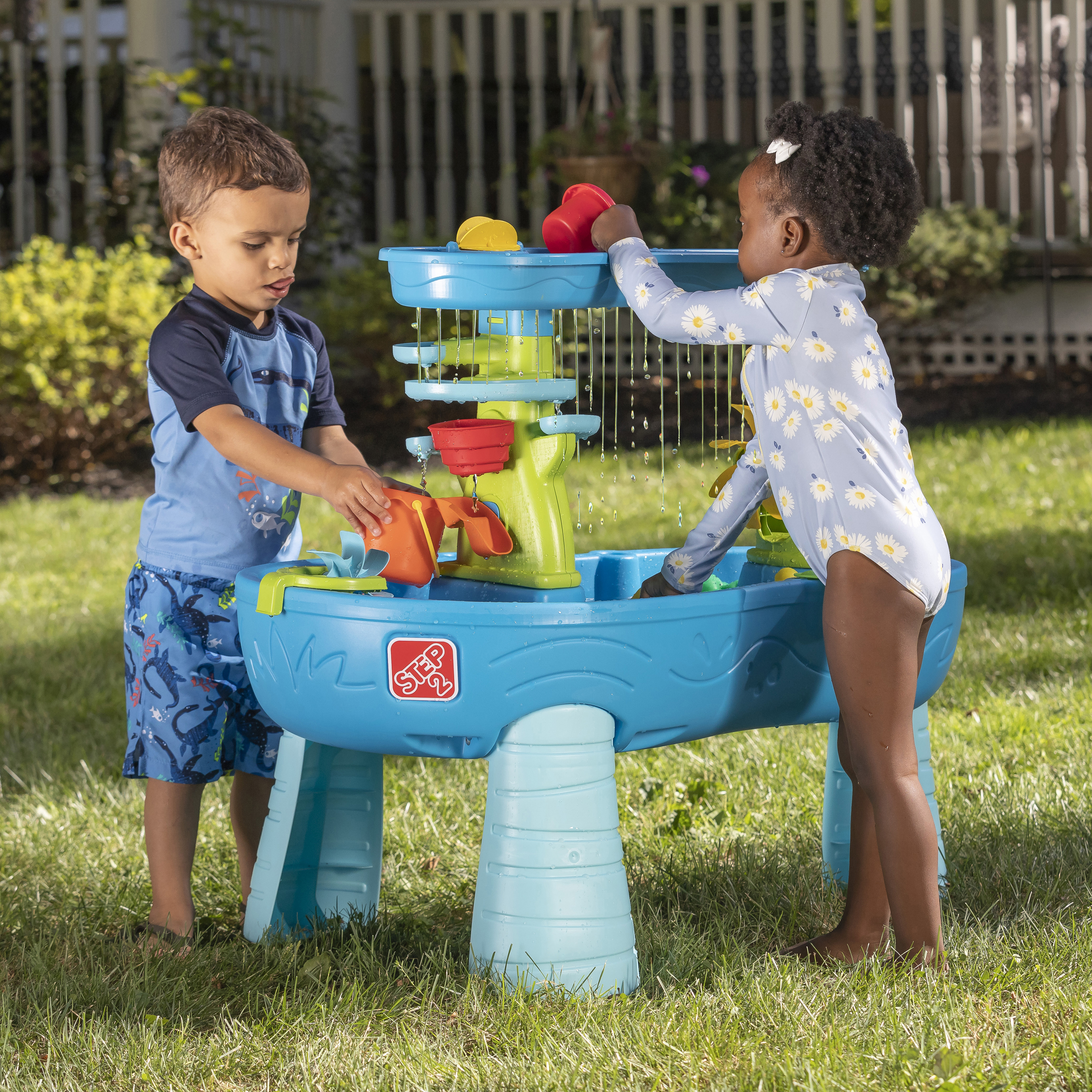 Step2 Double Showers Splash Water Table