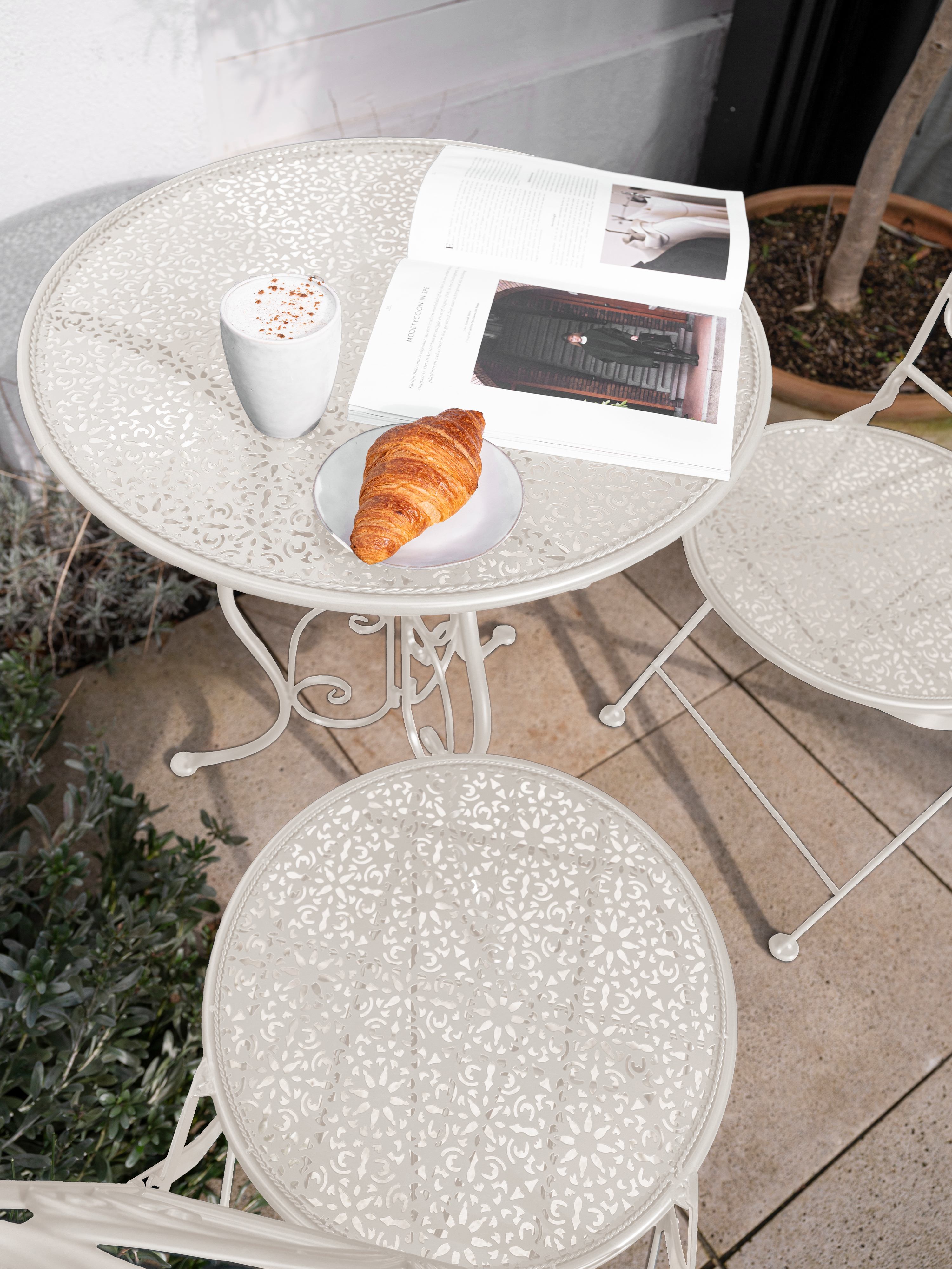 AXI Eloise Metal Bistro Set - Punched White