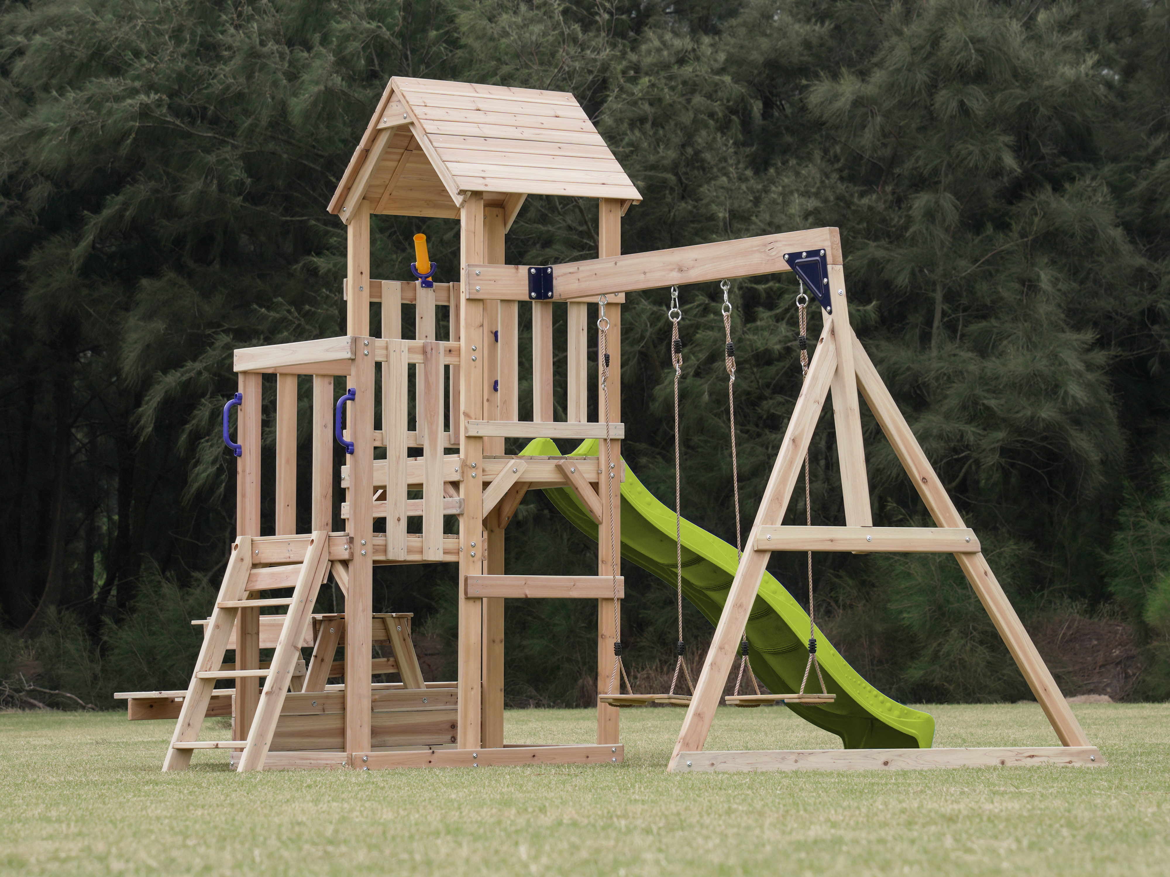 AXI Mette aire de jeux avec double balançoire marron - toboggan vert citron