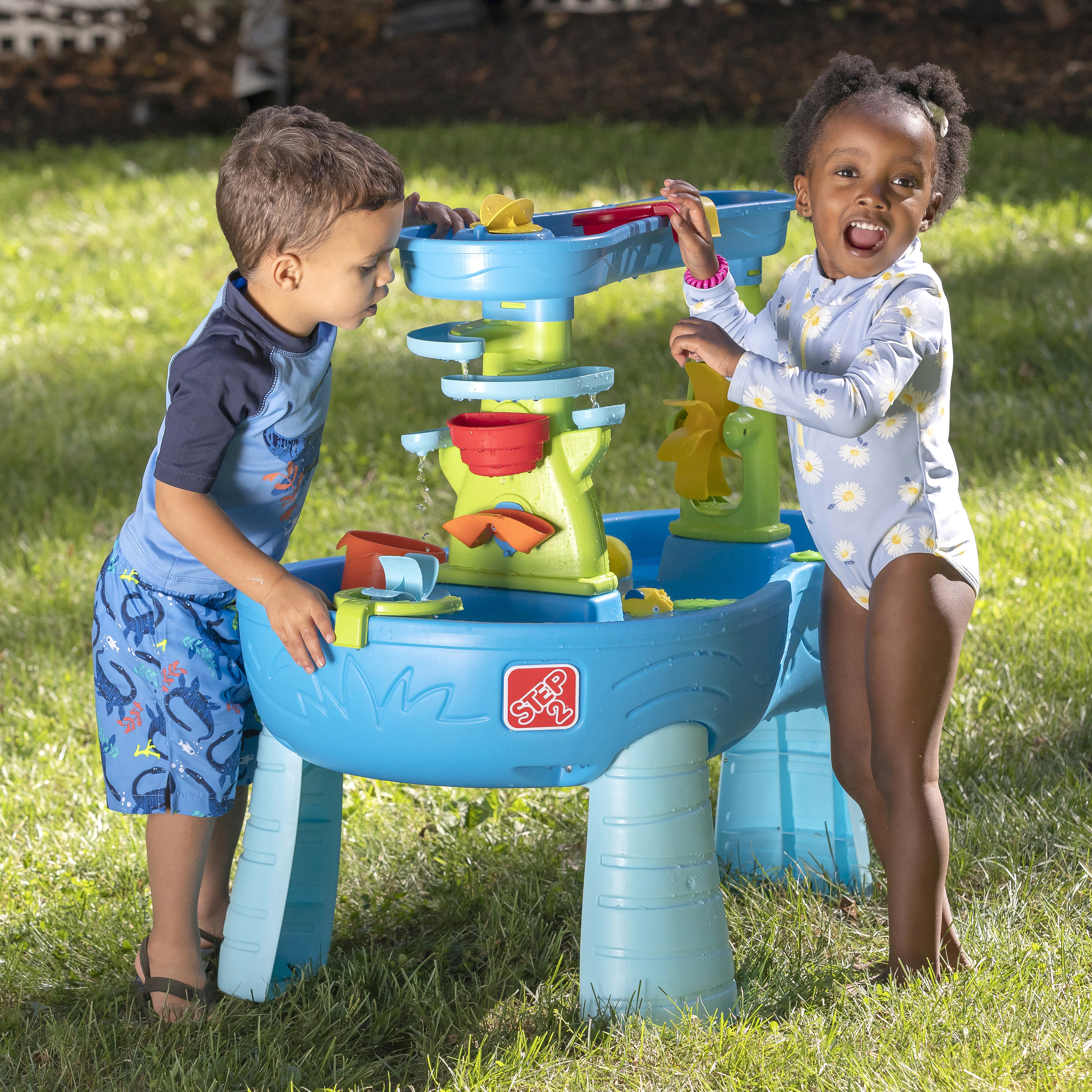 Step2 Double Showers Splash Water Table