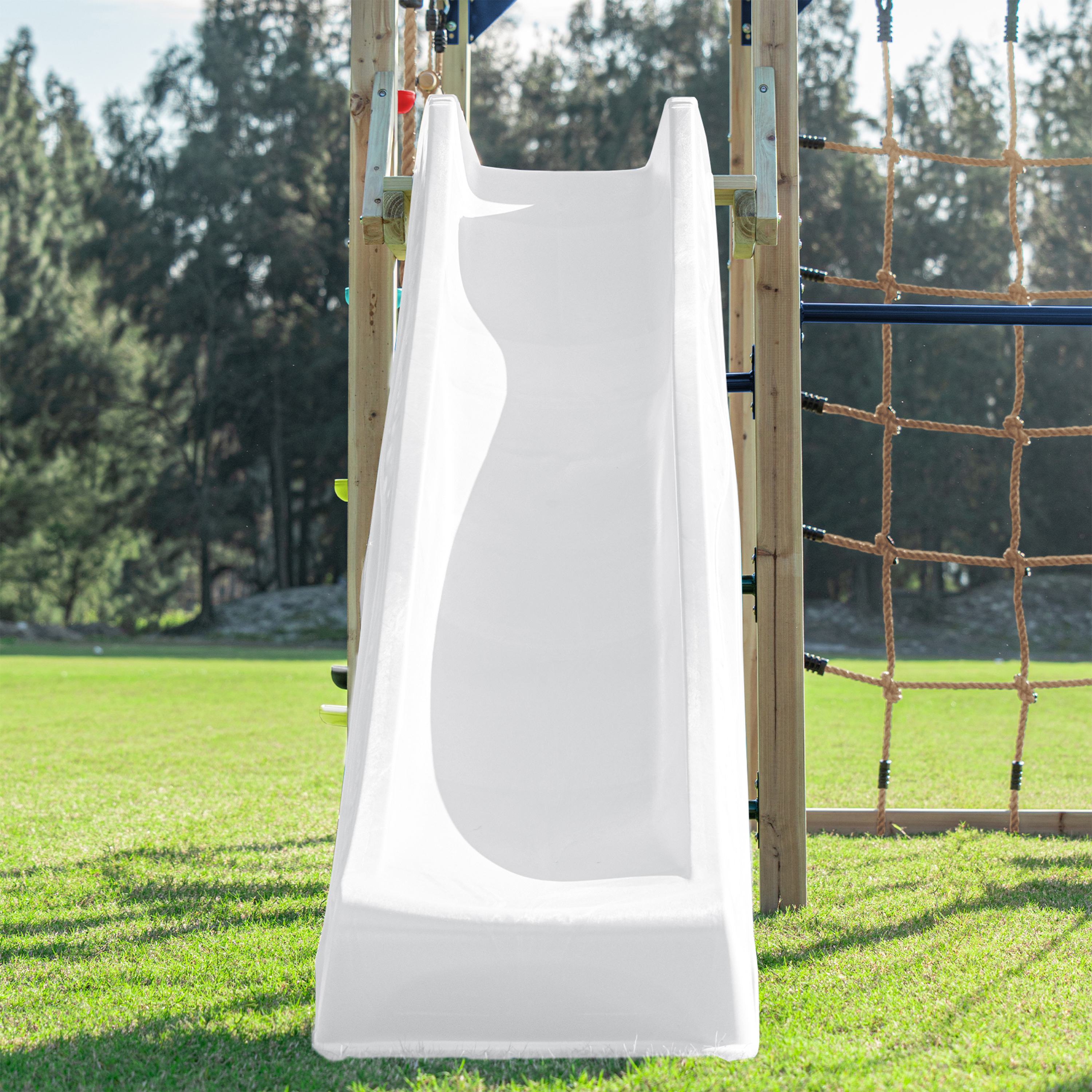 AXI Boris Wooden Playcentre with Swings, Trapeze, Climbing Nets and Monkey Bars – White Slide