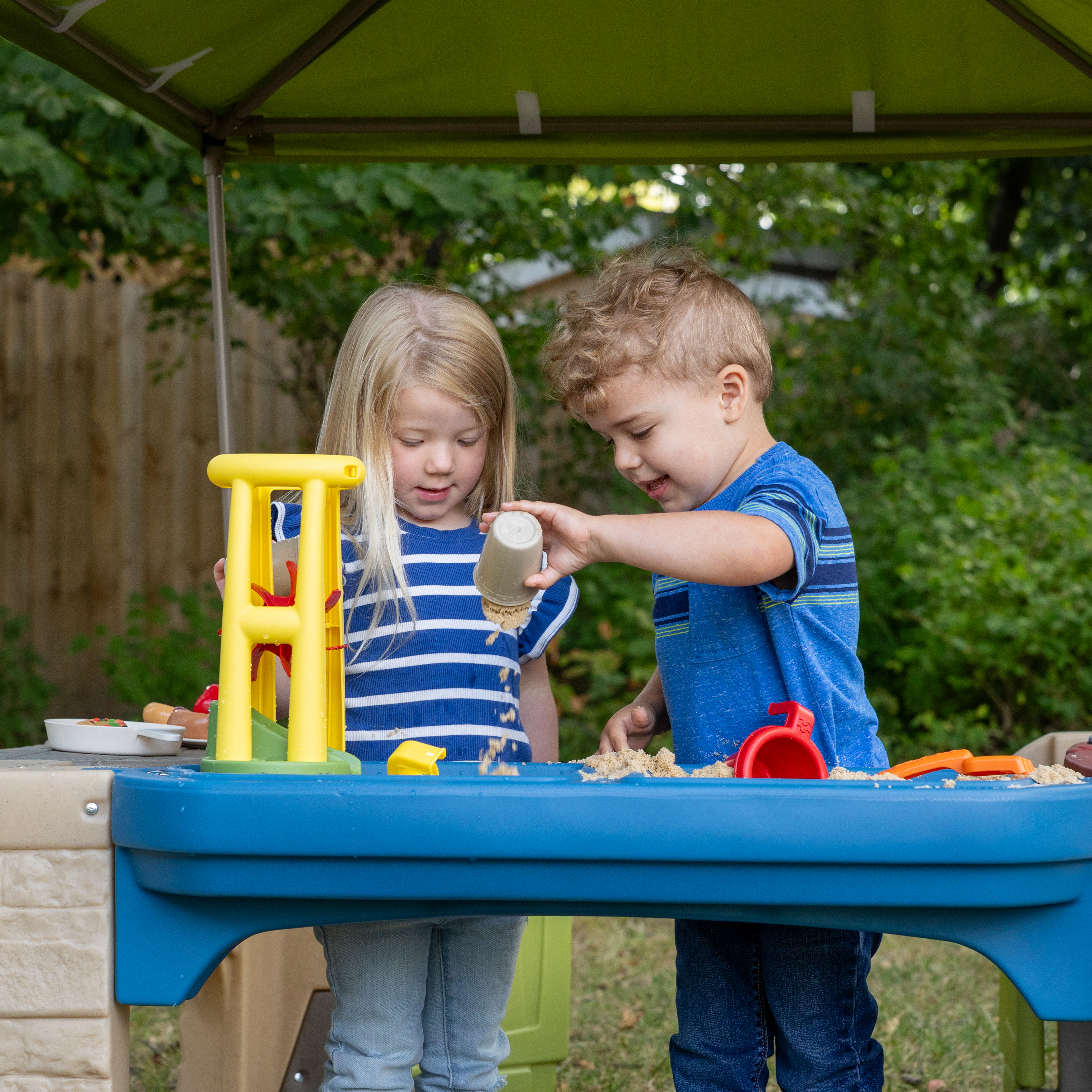 Step2 All Around Playtime Patio with Canopy