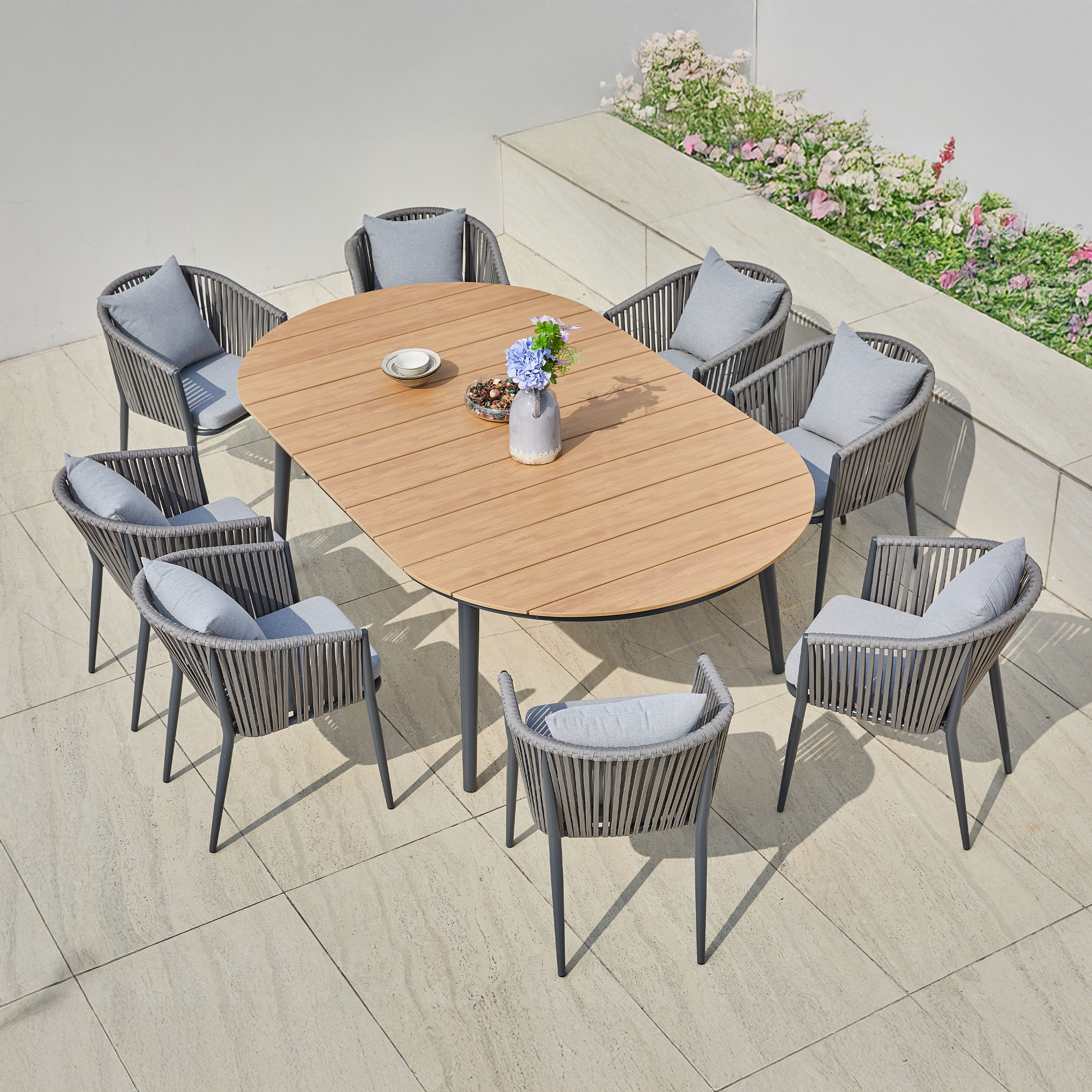 AXI Chay Garden Set with 8 Chairs – Antraciet with Polywood in Wood Effect