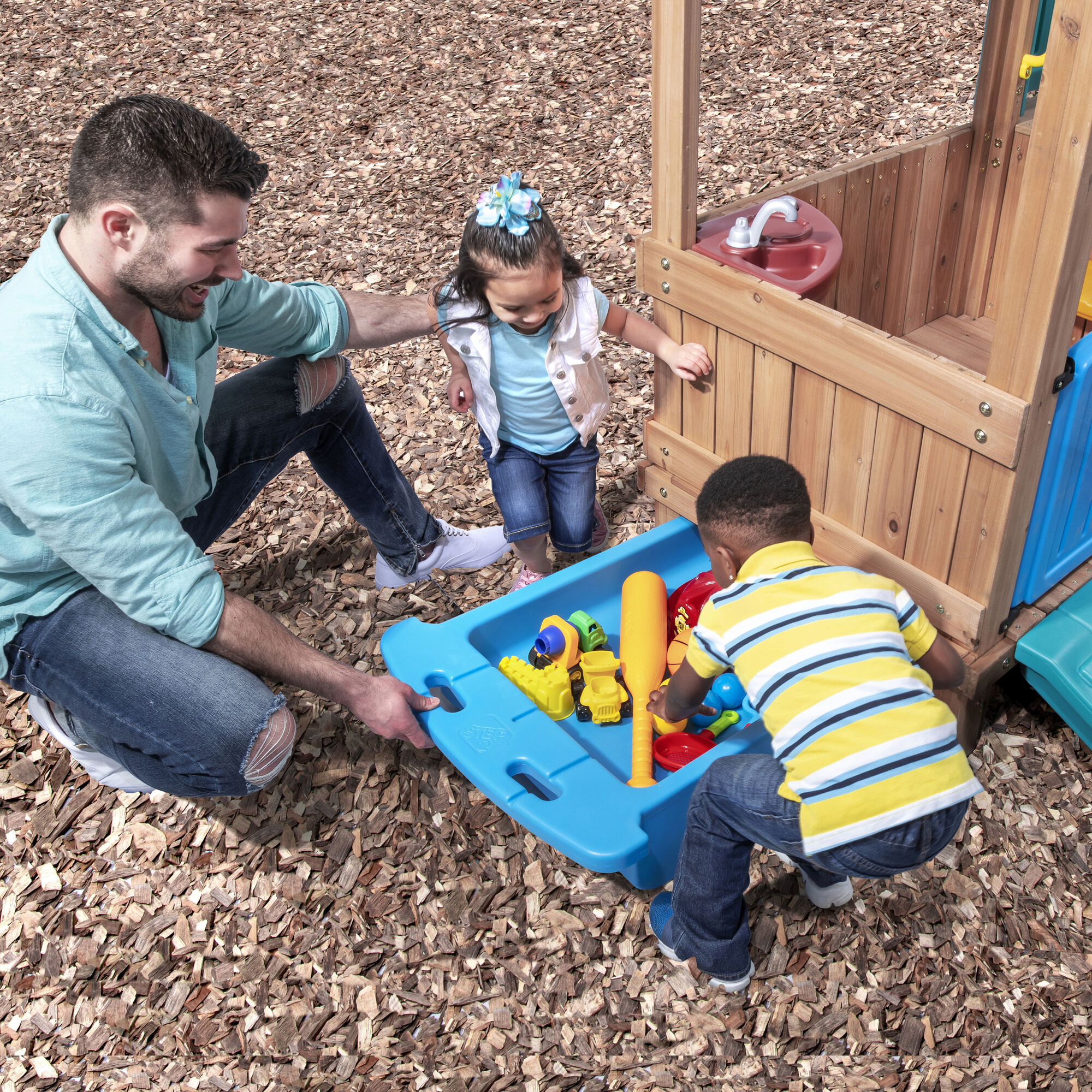 Step2 Woodland Adventure Maisonnette en bois et Toboggan plastique 