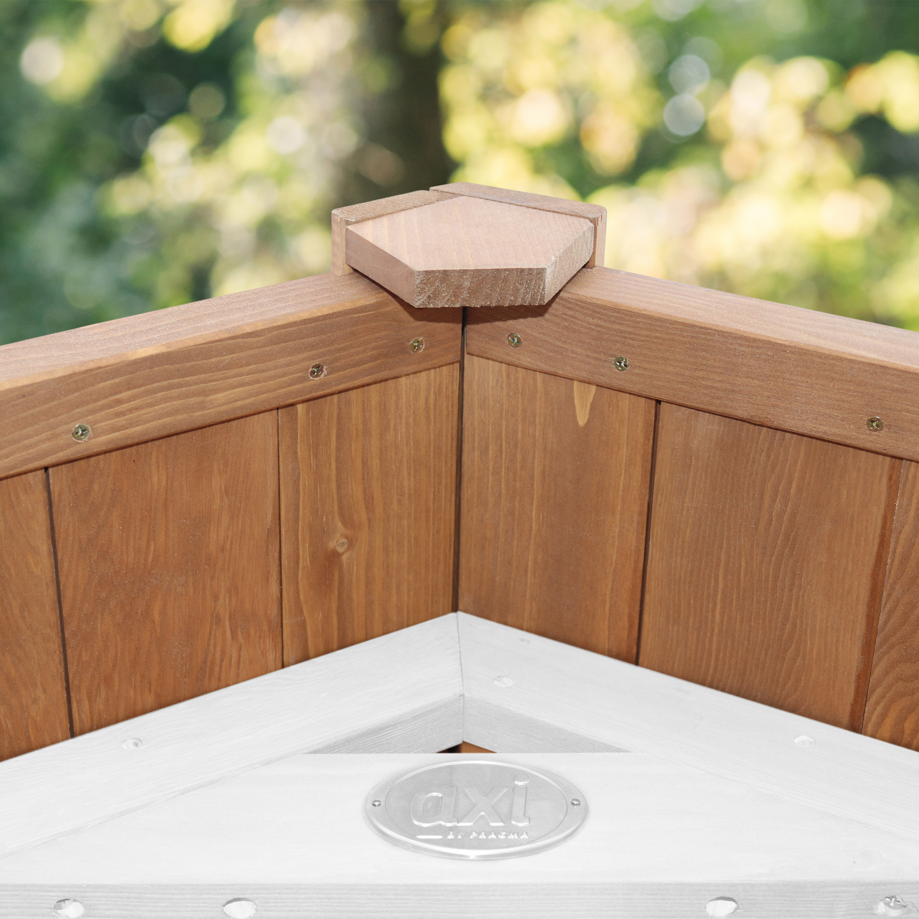 AXI Beach Tower with Roxy Nest Swing Set Brown/White - Blue Slide-8717973939221 AXI Beach Tower with Roxy Nest Swing Set Brown/White - Blue Slide