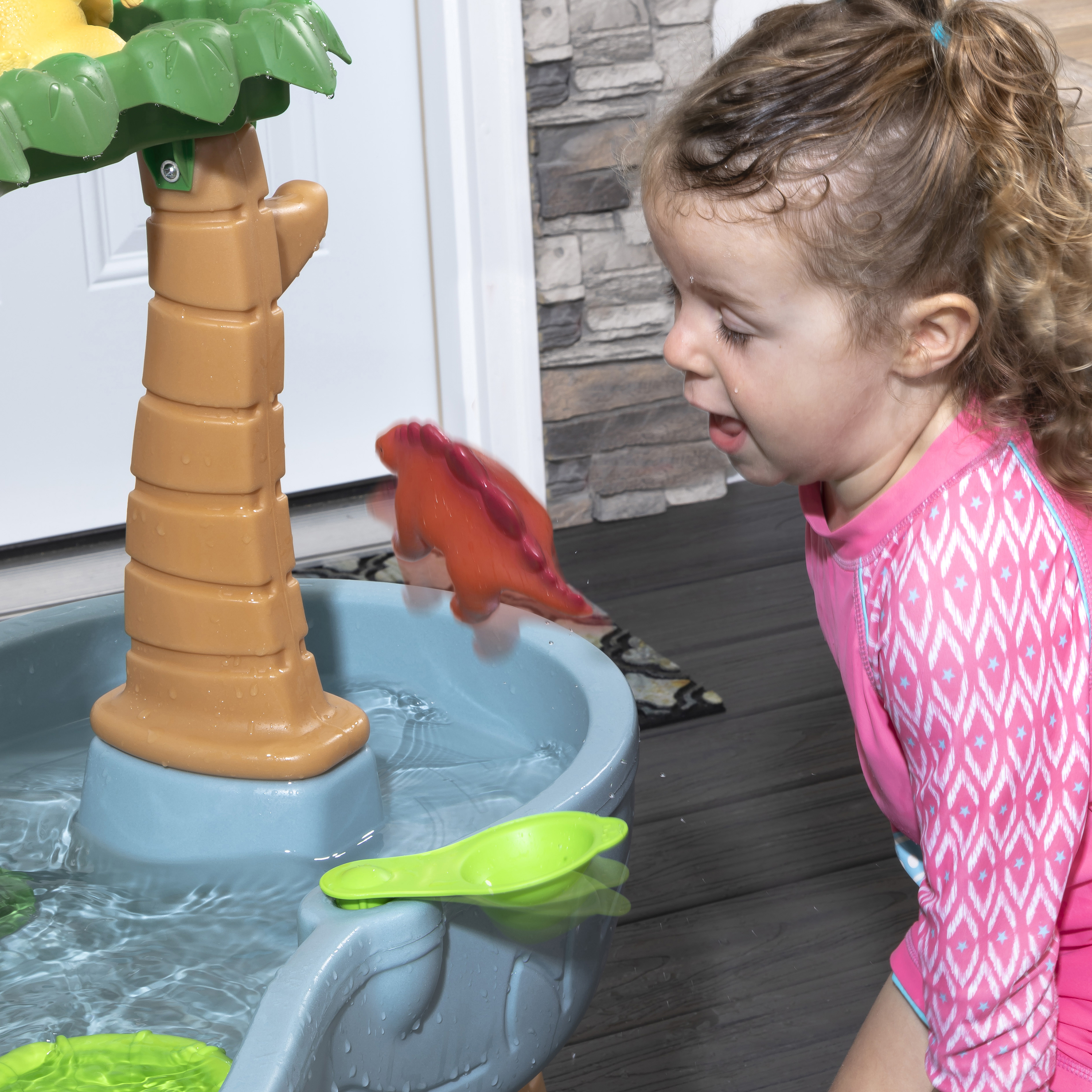 Step2 Dino Showers Water Table