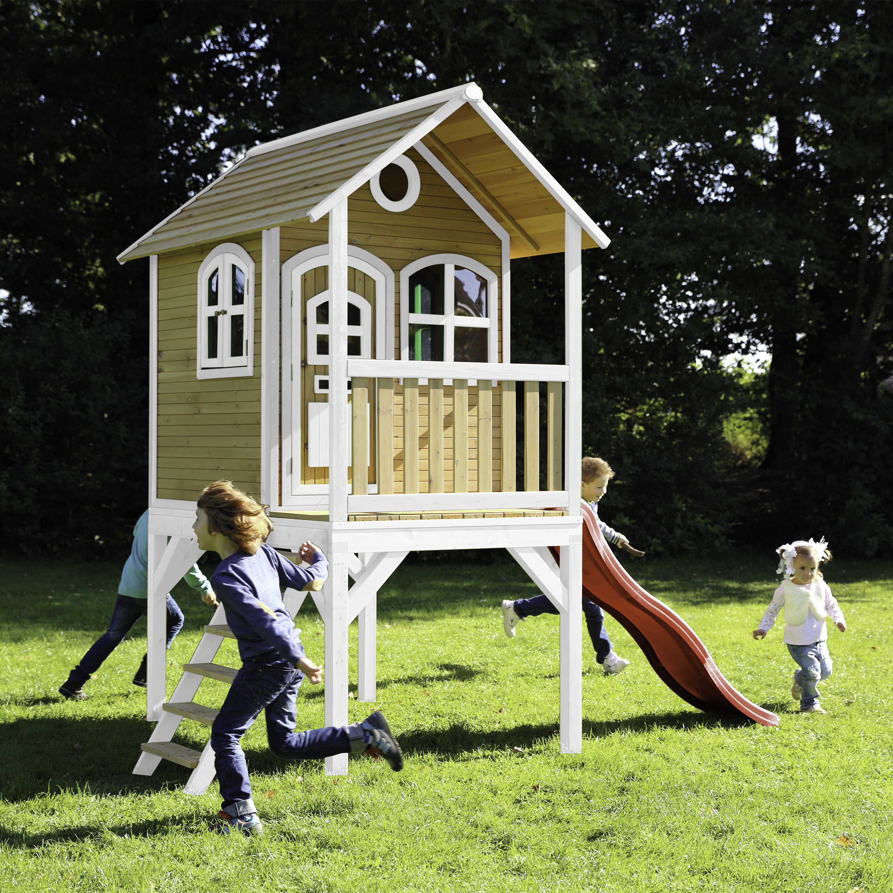 AXI Laura Playhouse Brown/White - Red Slide
