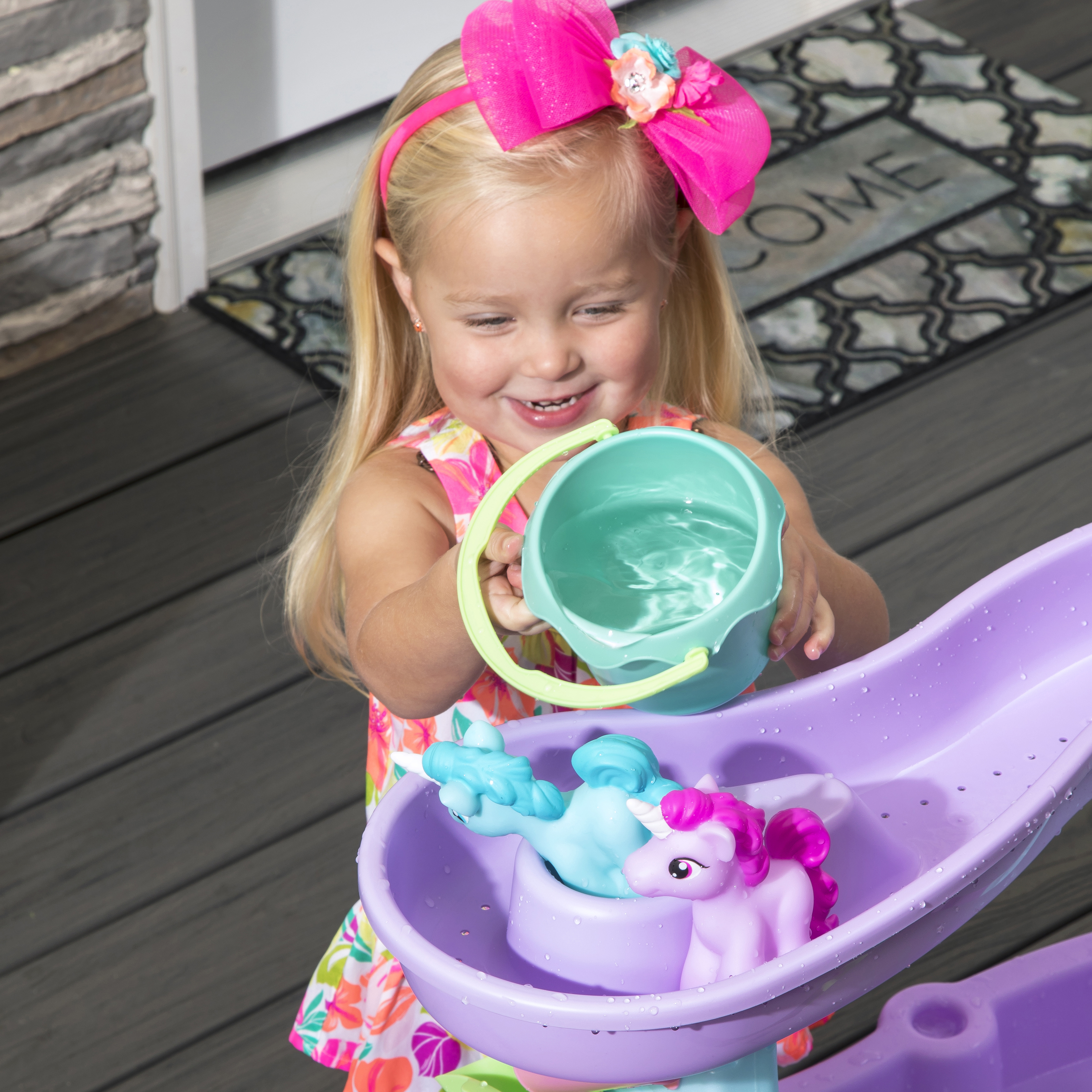 Step2 Rain Showers & Unicorns Water Table