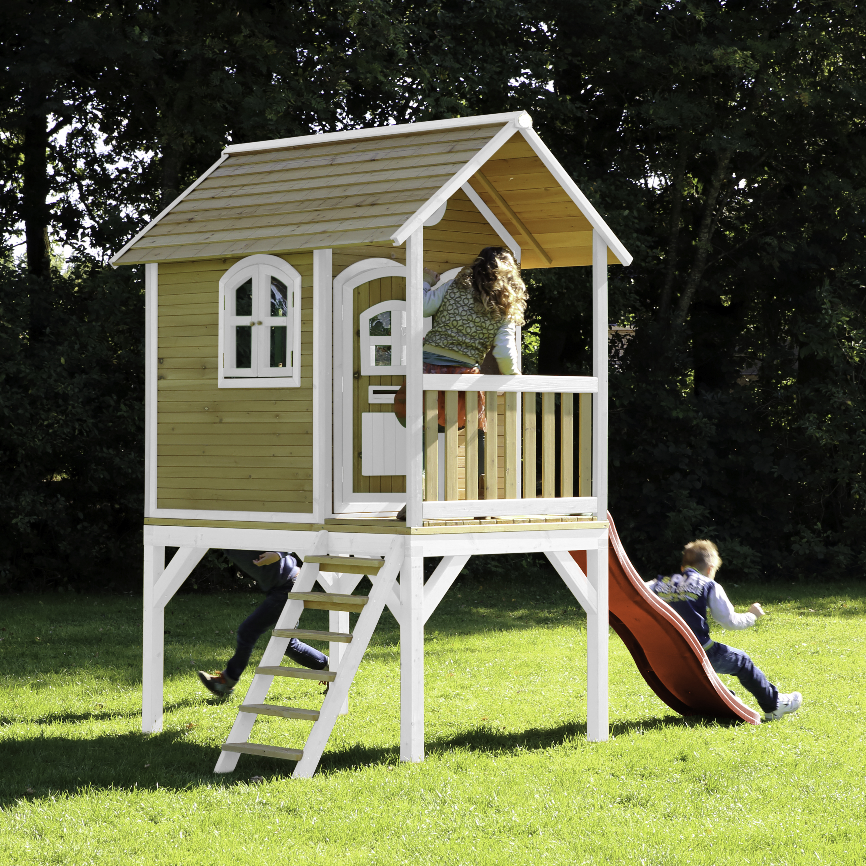 AXI Laura Playhouse Brown/White - Red Slide