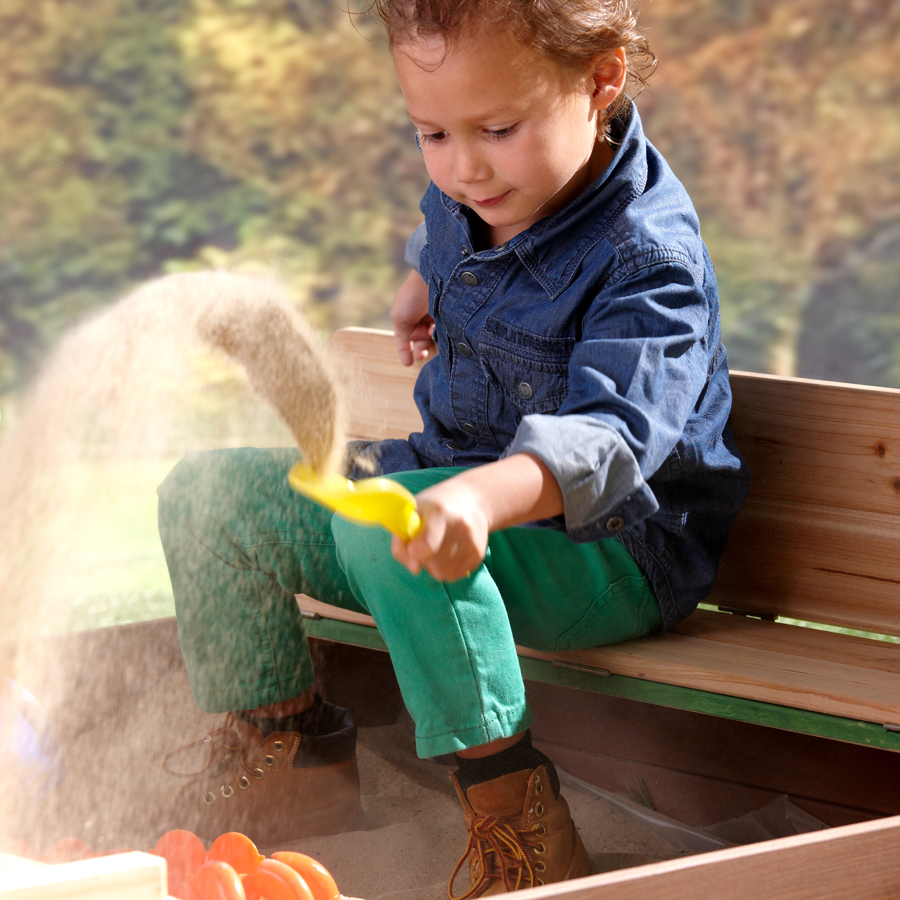 AXI Ella Sandbox with Benches - 100 x 95 cm - Brown/Green