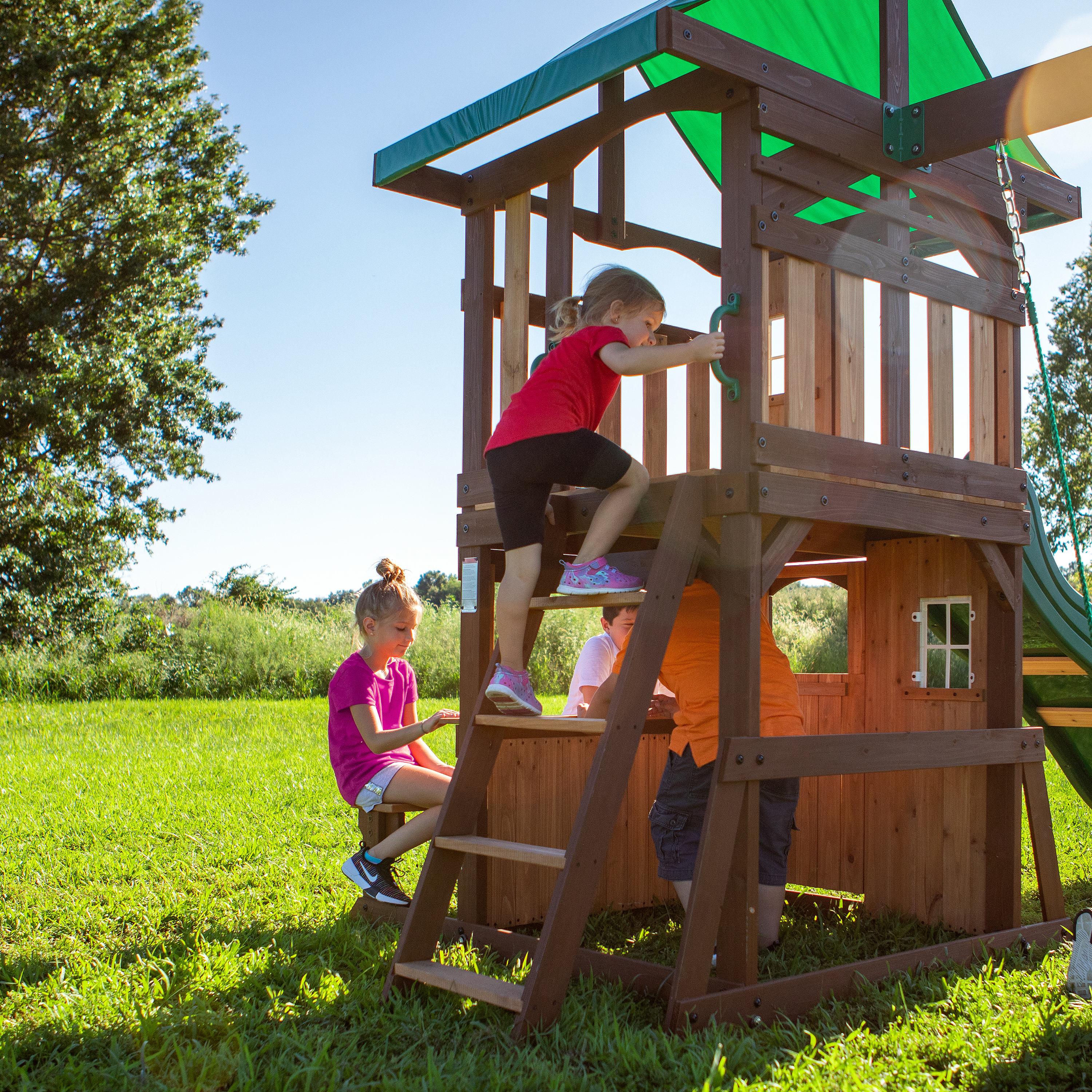 Backyard Discovery Lakewood Play Tower