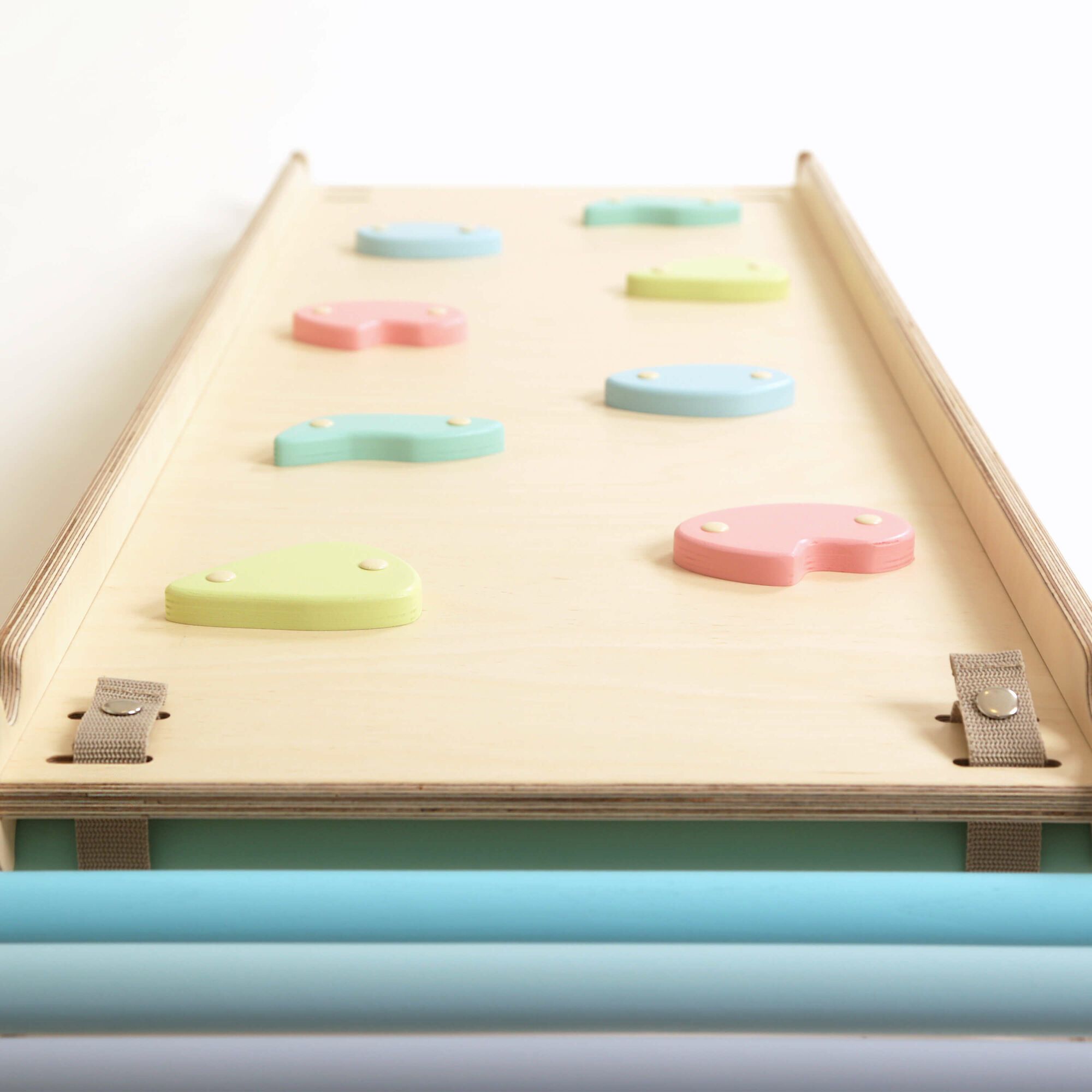 KateHaa Jouet Montessori Cube d'activités en bois Planche escalade Couleur Pastel