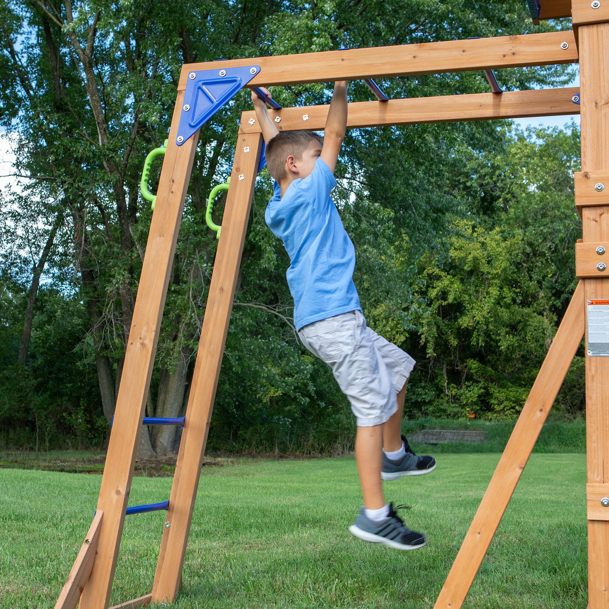 Backyard Discovery Northbrook Aire de jeux en Bois avec Balançoires et Toboggan