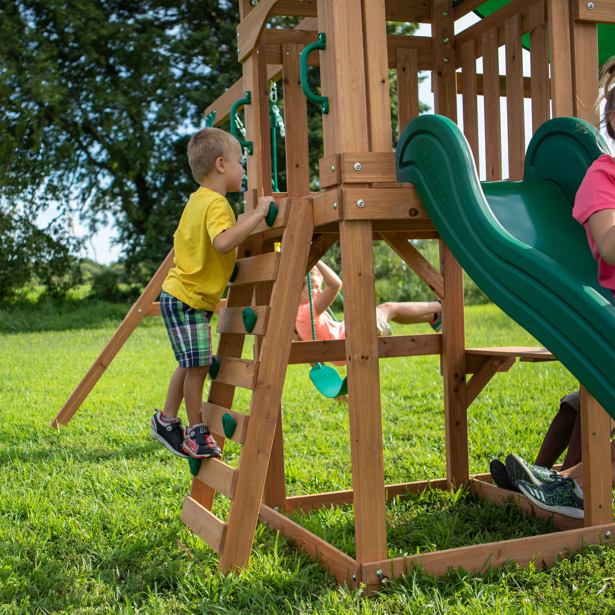 Backyard Discovery Belmont Aire de jeux avec Balançoires et Toboggan