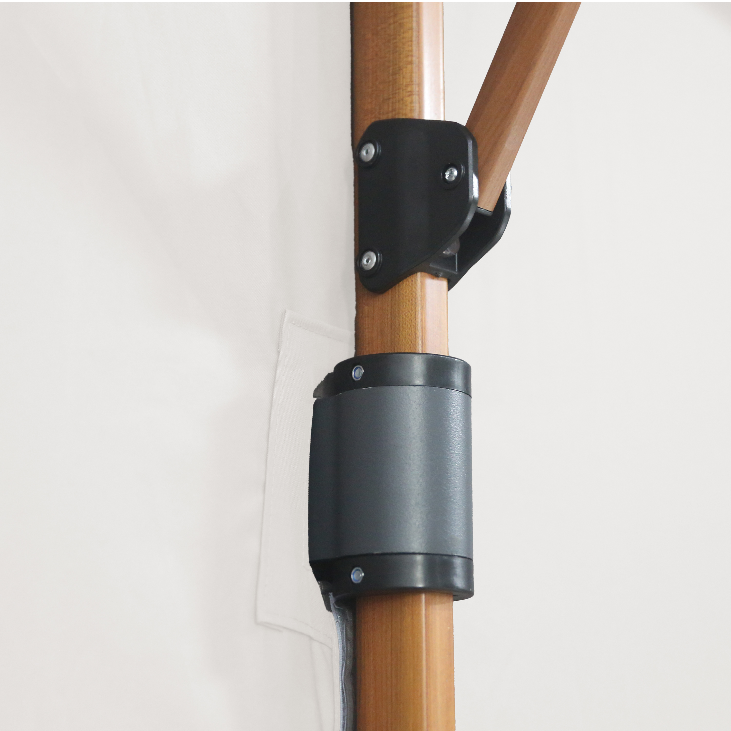 AXI Alina Cantilever Parasol 300x300cm Wood-look/Beige