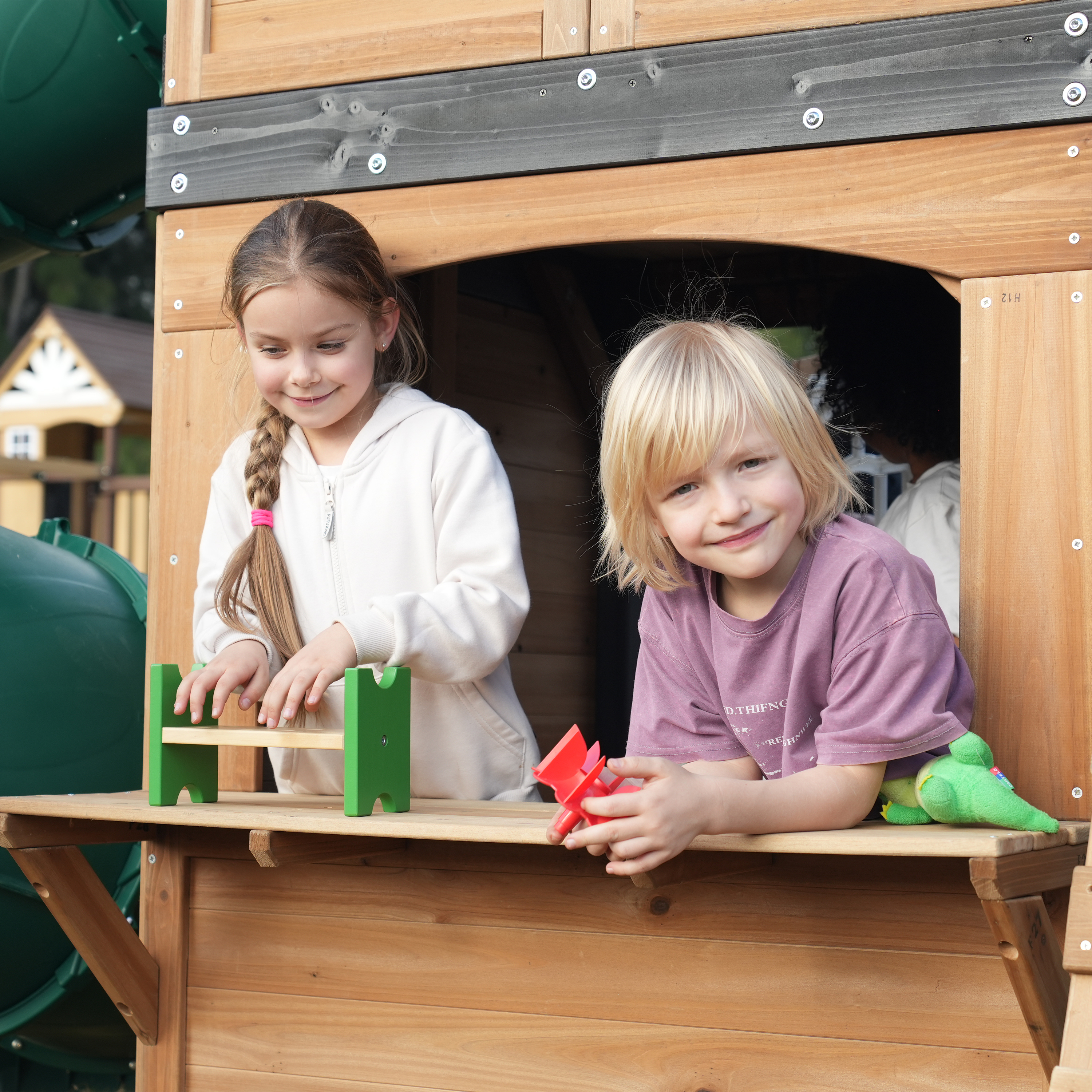 AXI Noud Climbing Frame with Playhouse, Swings, Trapeze and Climbing Wall – Cream Slide and Tube Slide