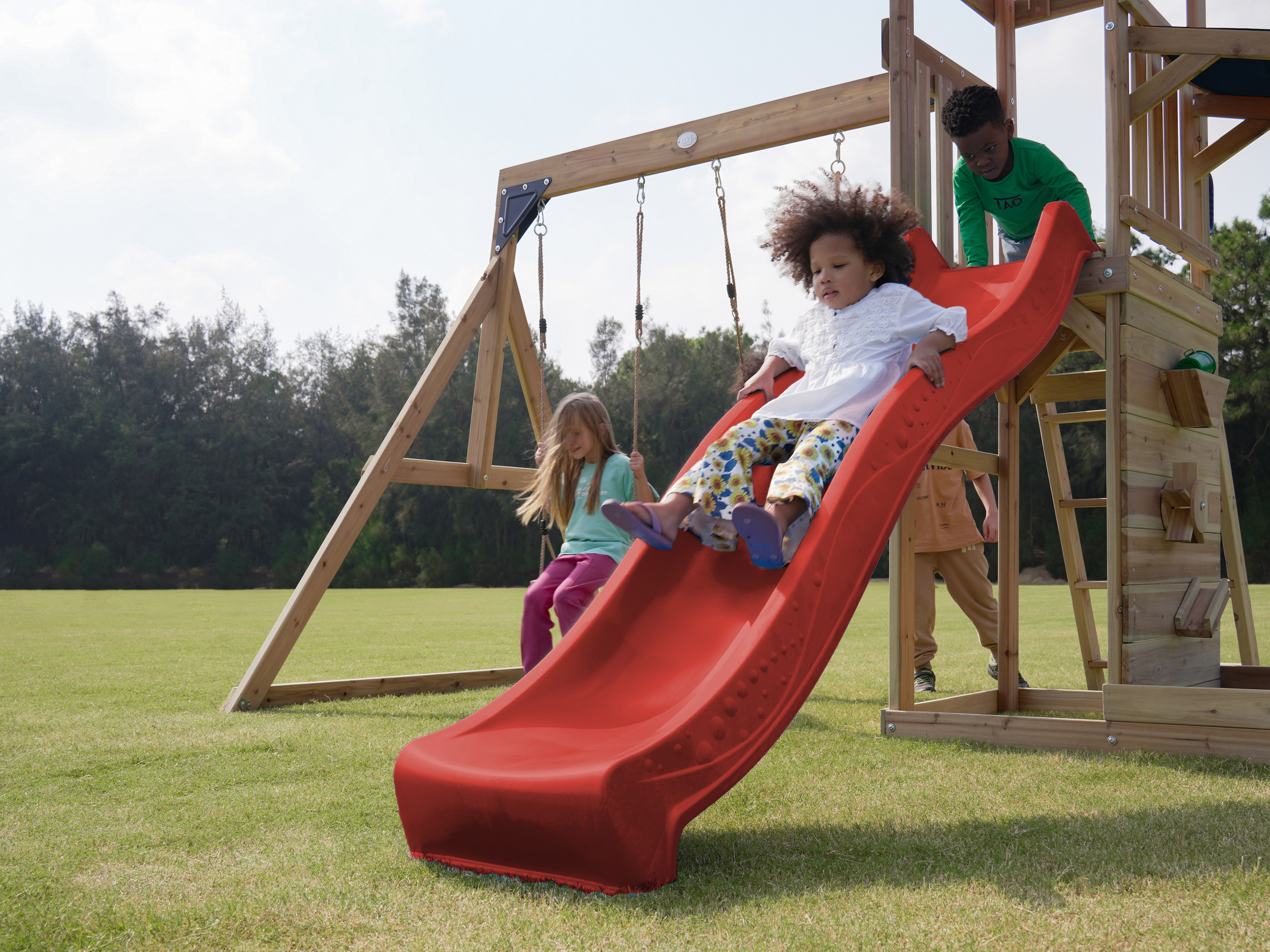 AXI Malik Play Set with Double Swing Brown - Red Slide 
