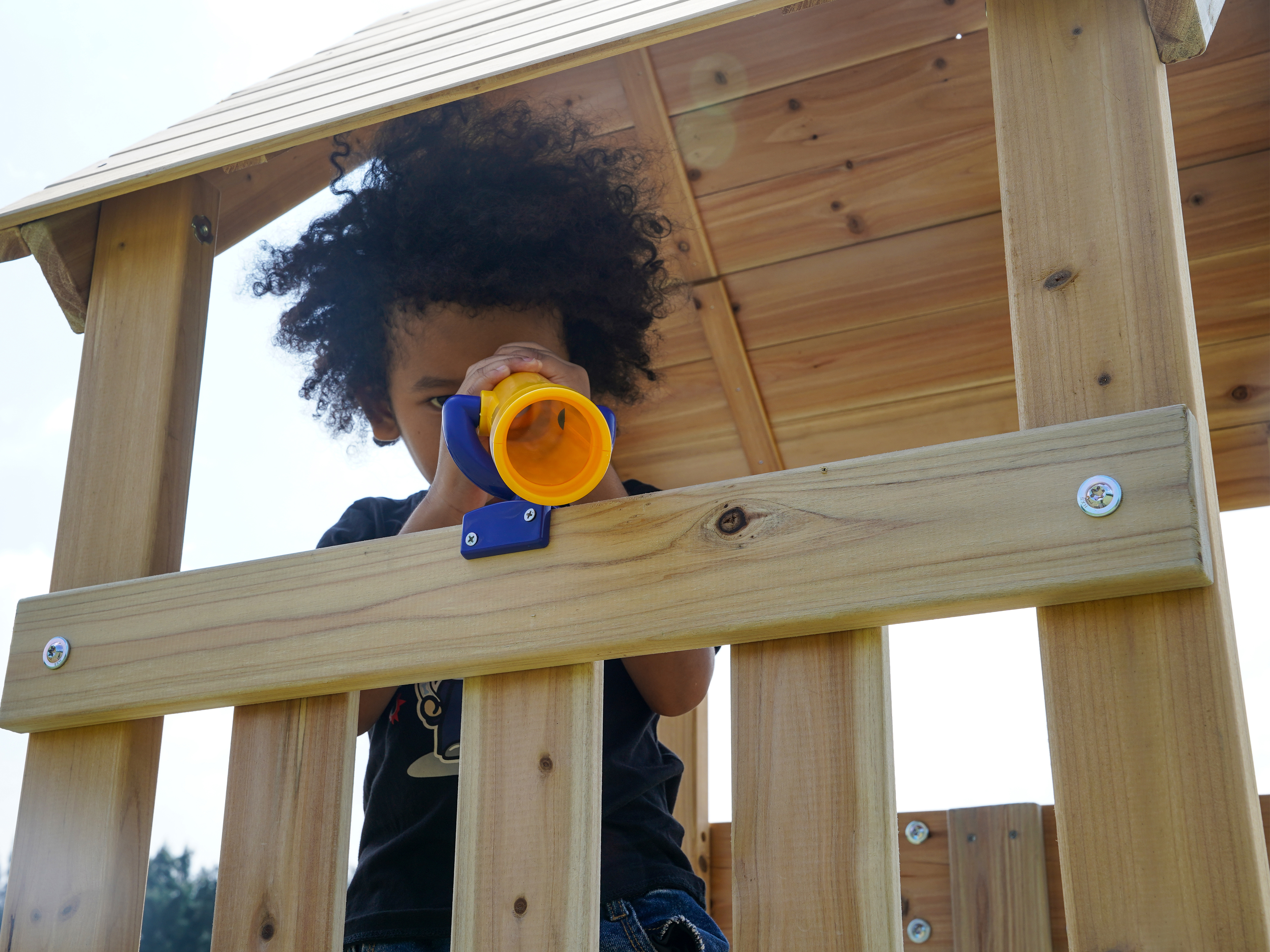 AXI Mette aire de jeux avec double balançoire marron - toboggan vert citron