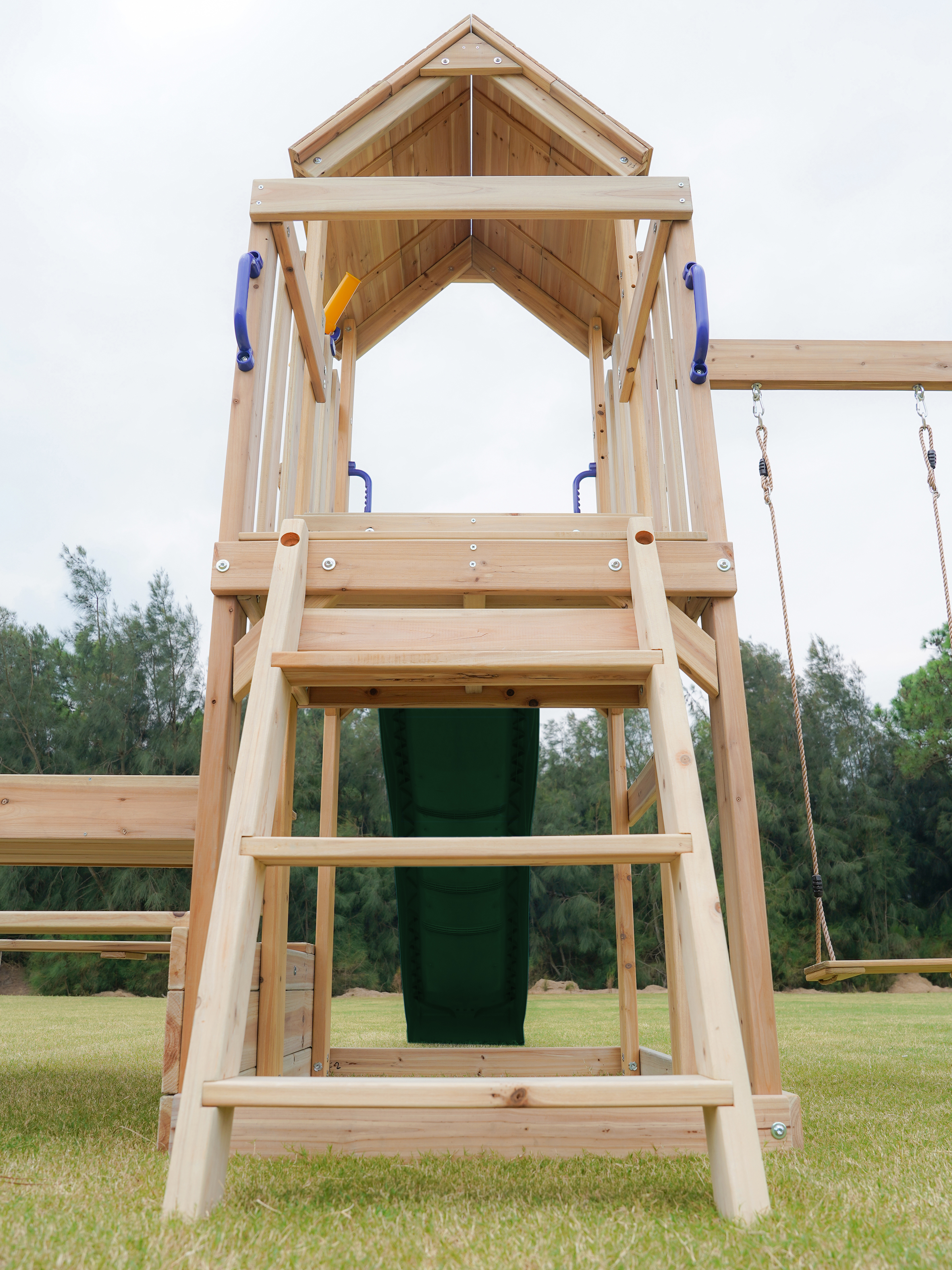 AXI Mette Climbing Frame with Double Swing Set and Picnic Table - Green Slide