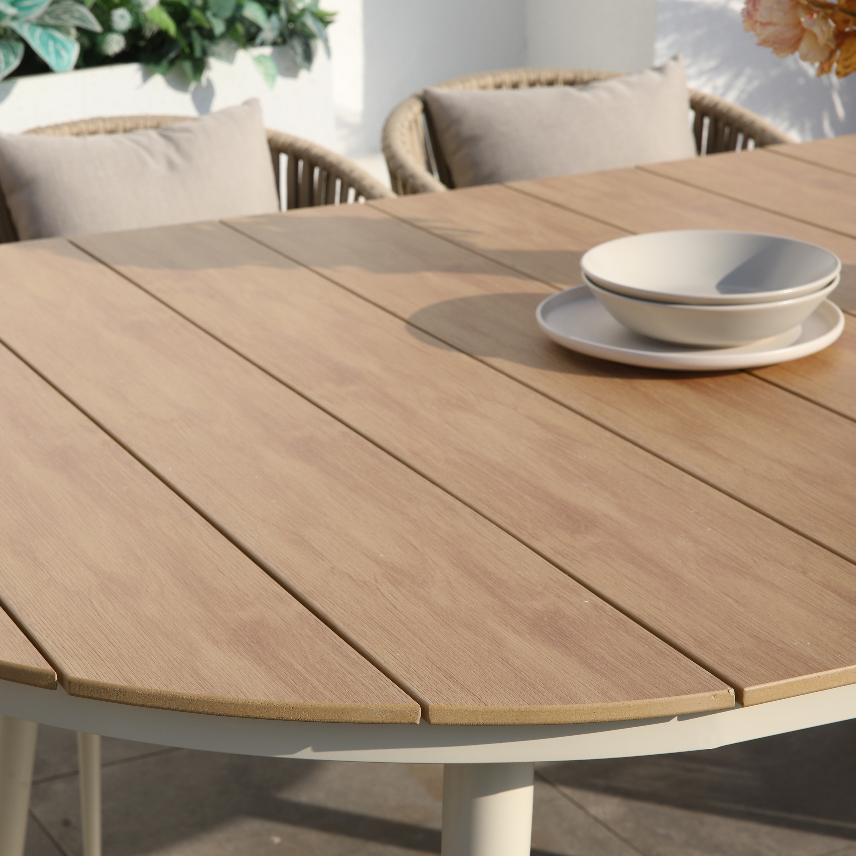 AXI Chay Garden Set with 8 Chairs – Beige with Polywood in Wood Effect