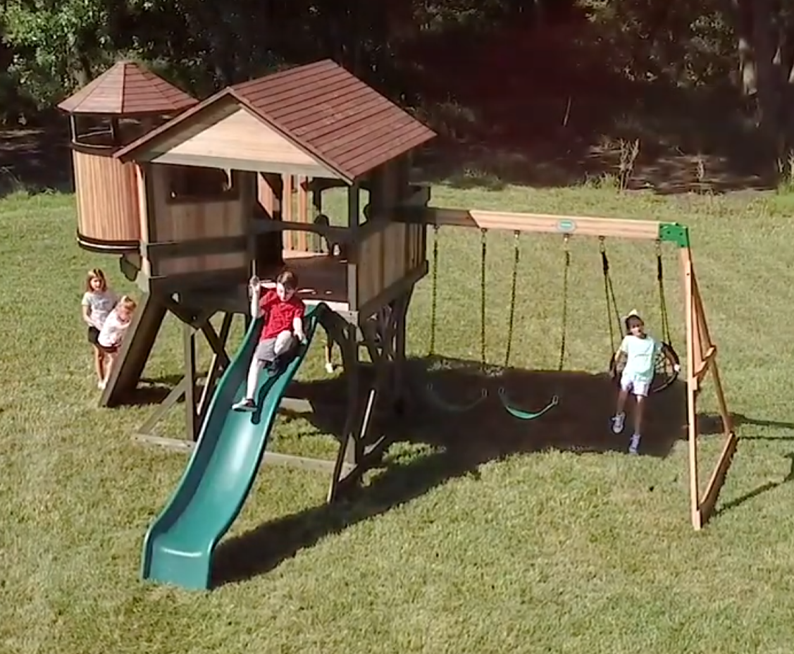 Backyard Discovery Eagles Nest Aire de jeux avec Balançoires, Toboggan et Tour de Guet