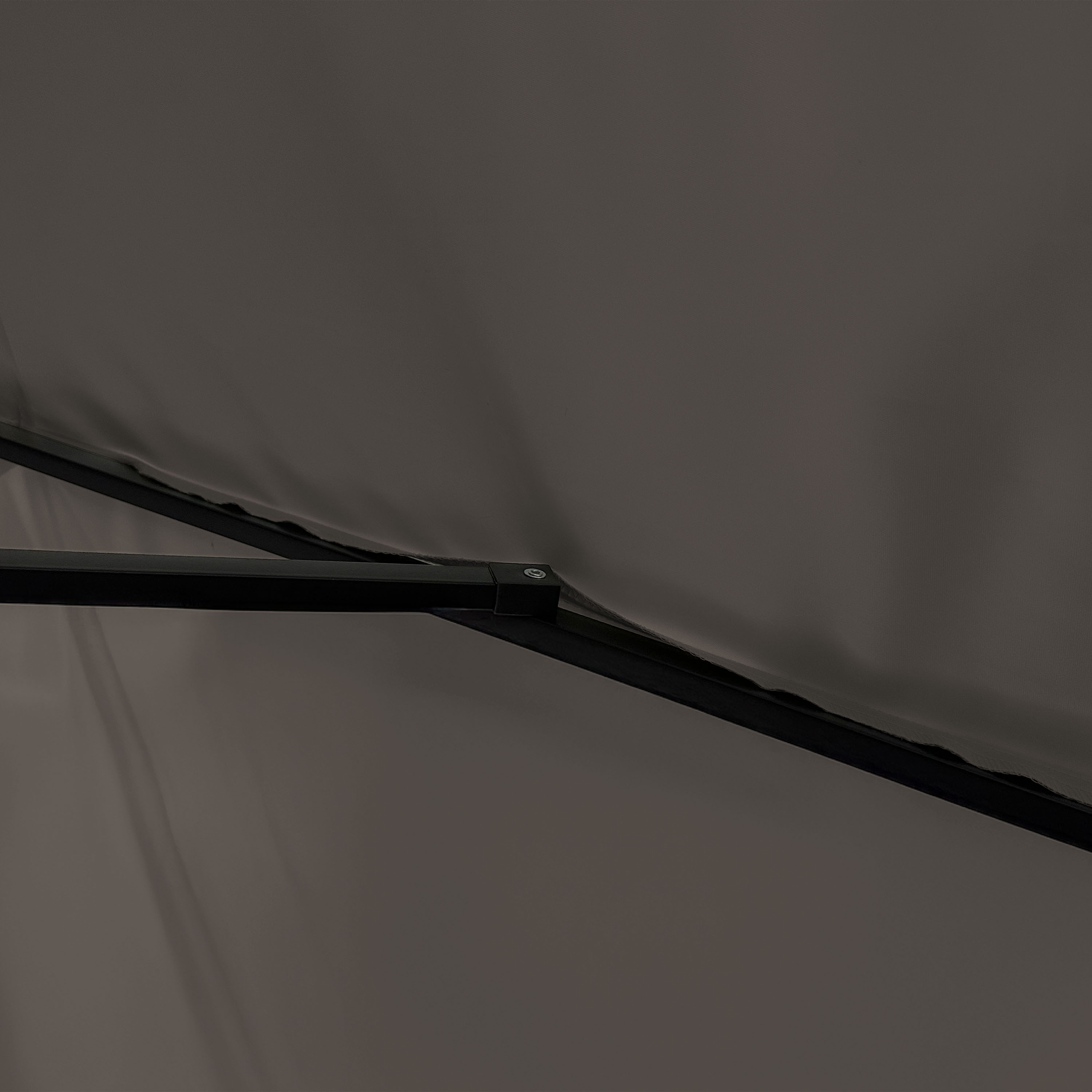 AXI Mira Cantilever Parasol 300x300cm Anthracite/Taupe