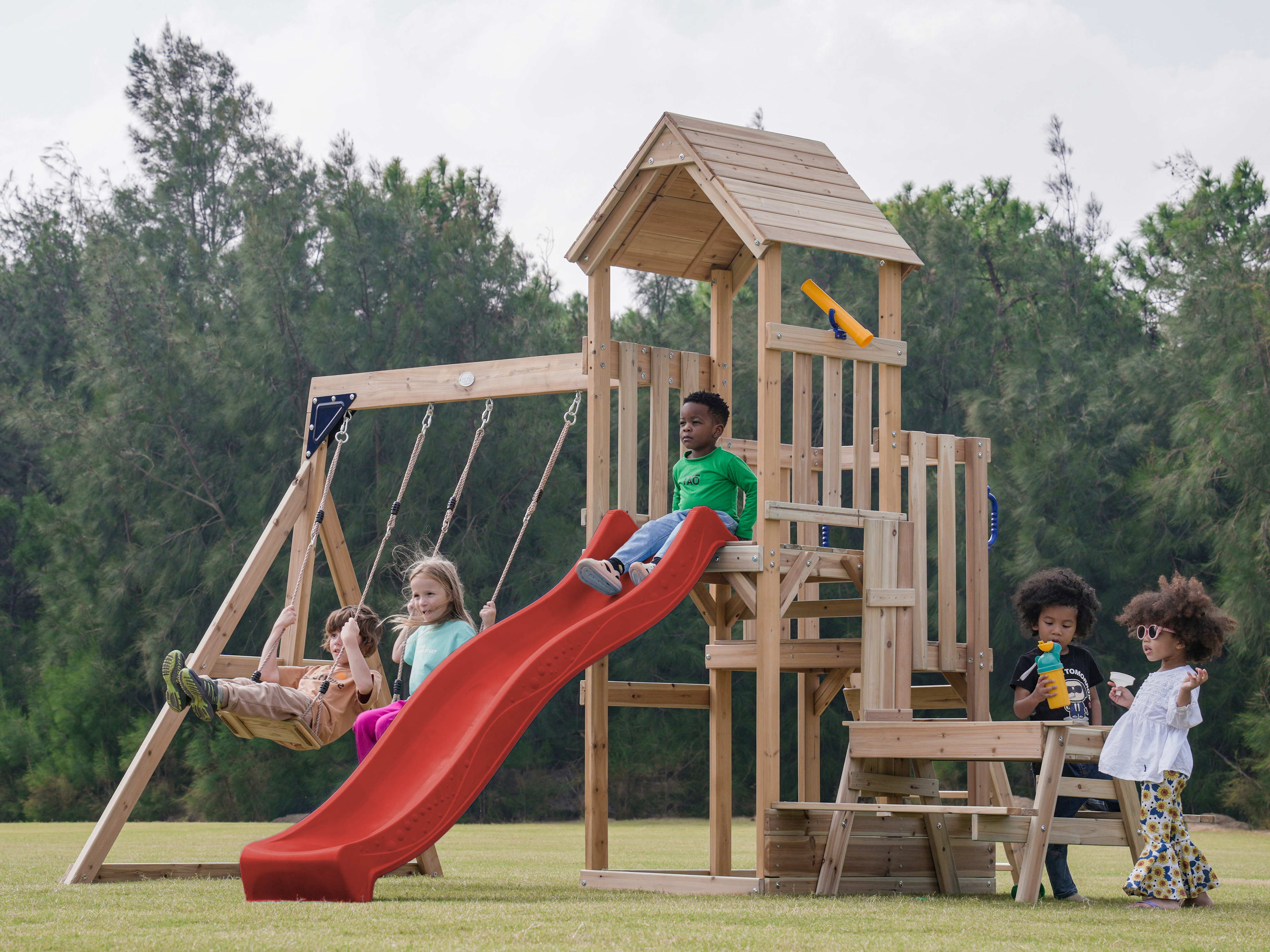 AXI Mette Playground with Double Swing Brown - Red Slide 