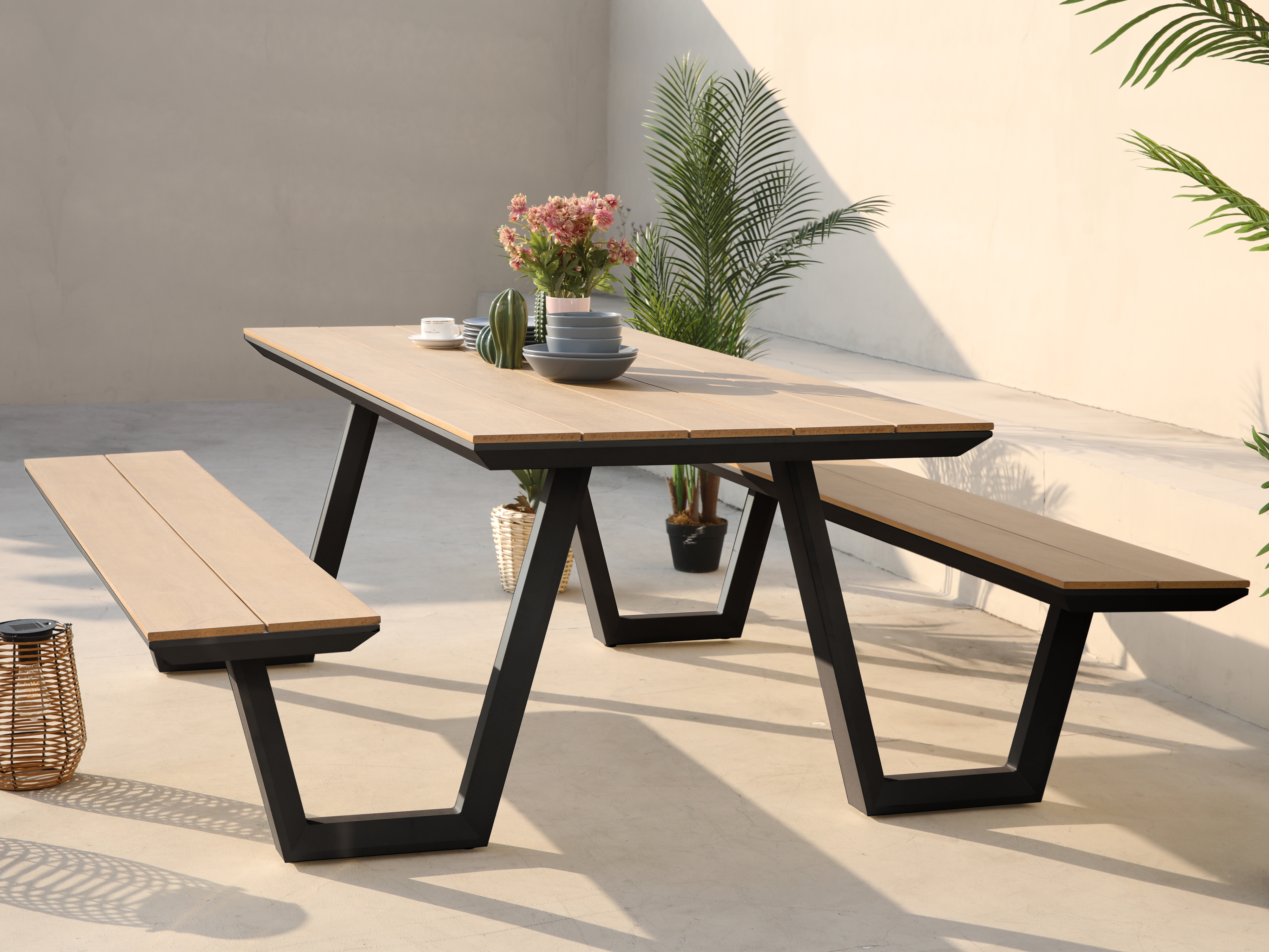 AXI Nori Table de pique-nique avec 2 bancs Anthracite - Polywood aspect teck