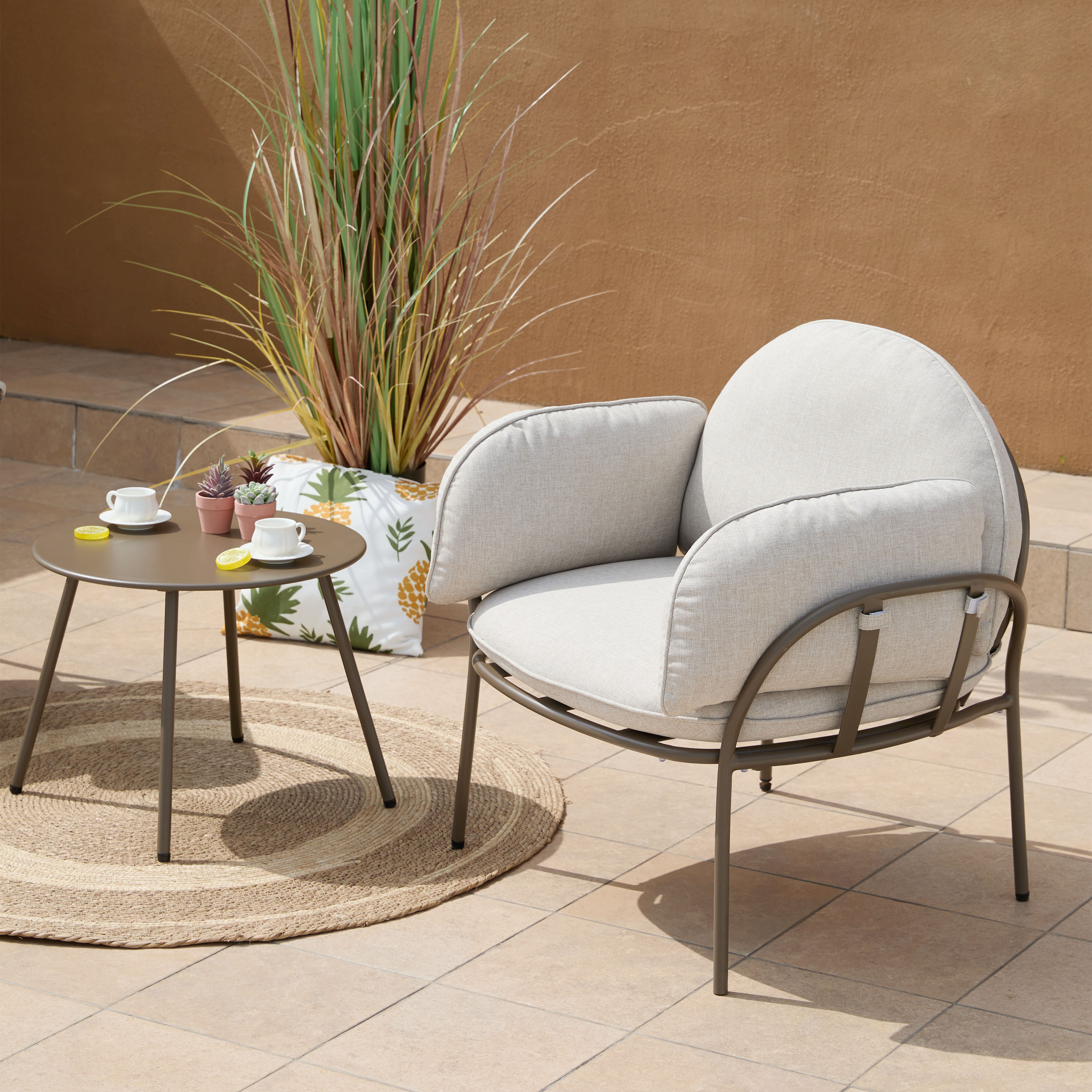 AXI Ziva Lounge Set with table & 2 chairs – Taupe/Beige