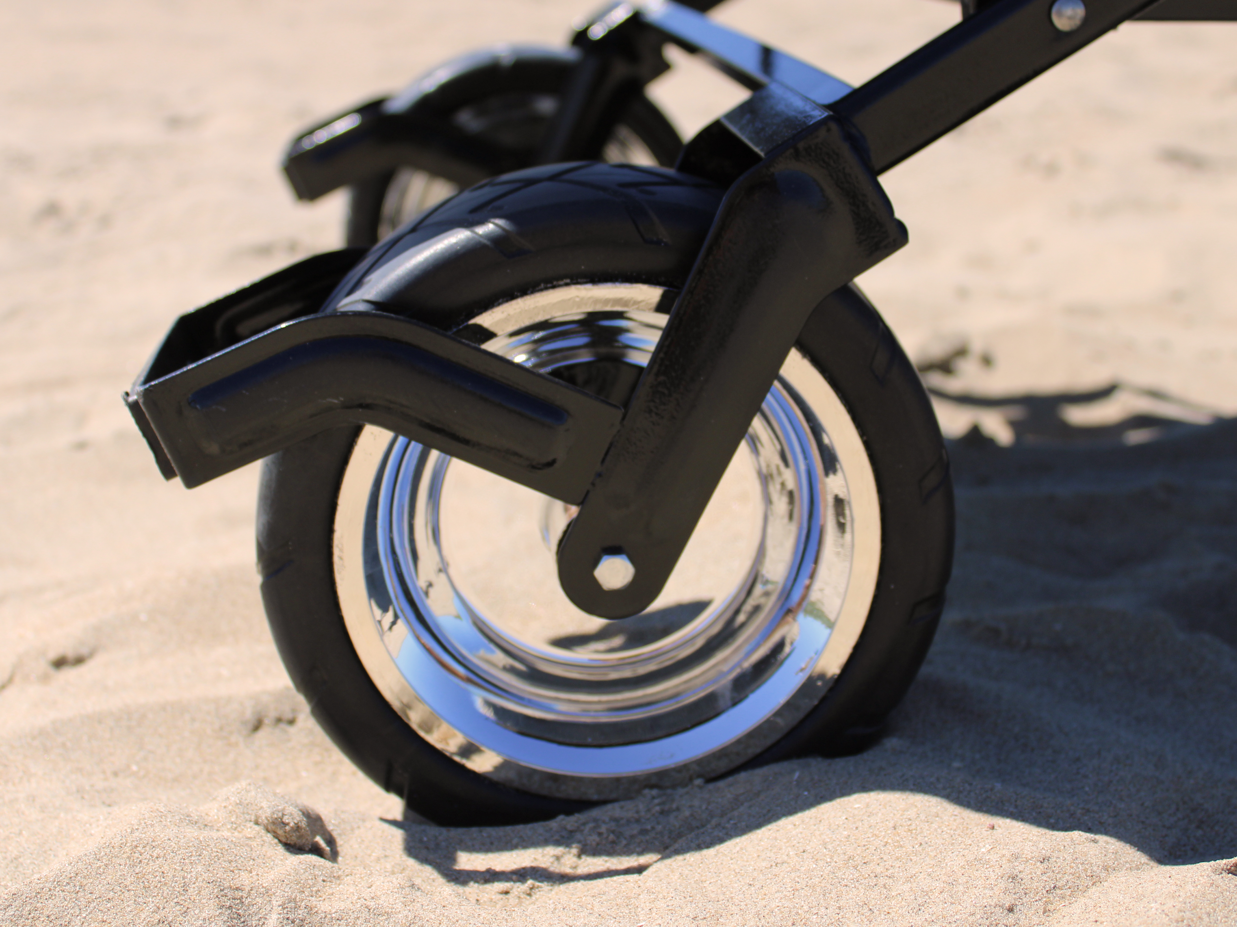 AXI AB210 Foldable Beach Wagon with roof. bag. brake. and handlebar - Blue