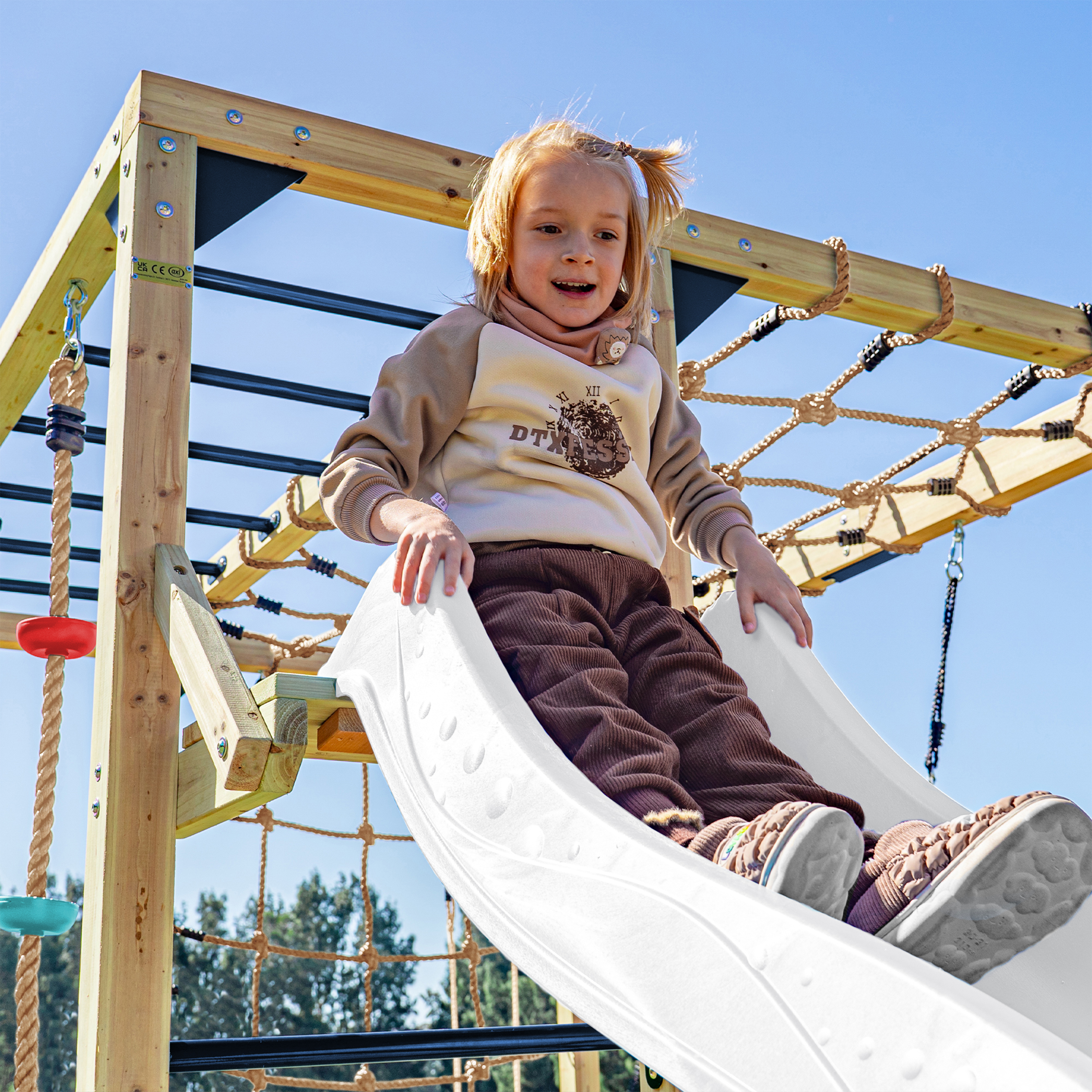 AXI Boris Wooden Playcentre with Swings, Trapeze, Climbing Nets and Monkey Bars – White Slide