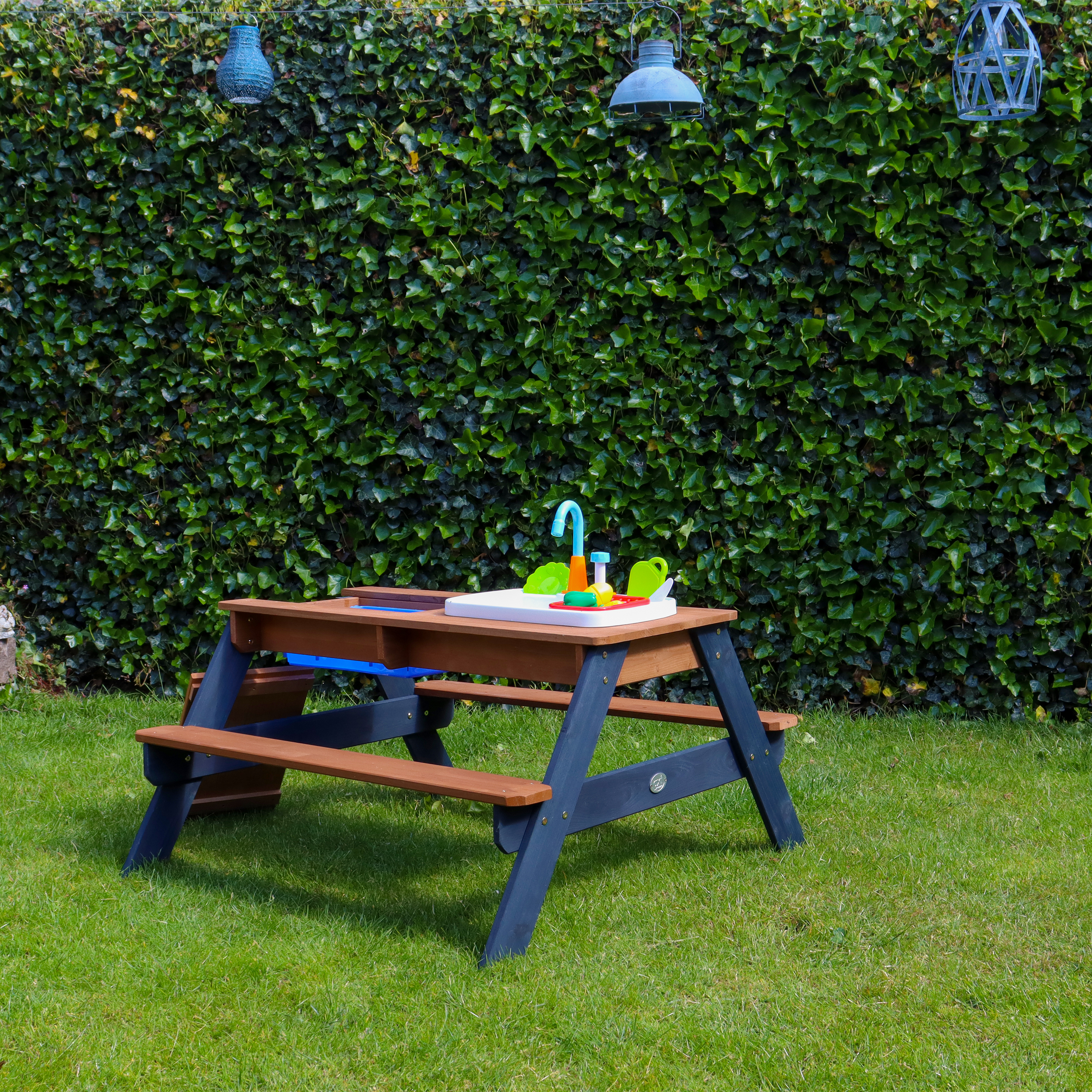 AXI Emily Sand & Water Picnic Table with Play Kitchen Sink Anthracite/Brown