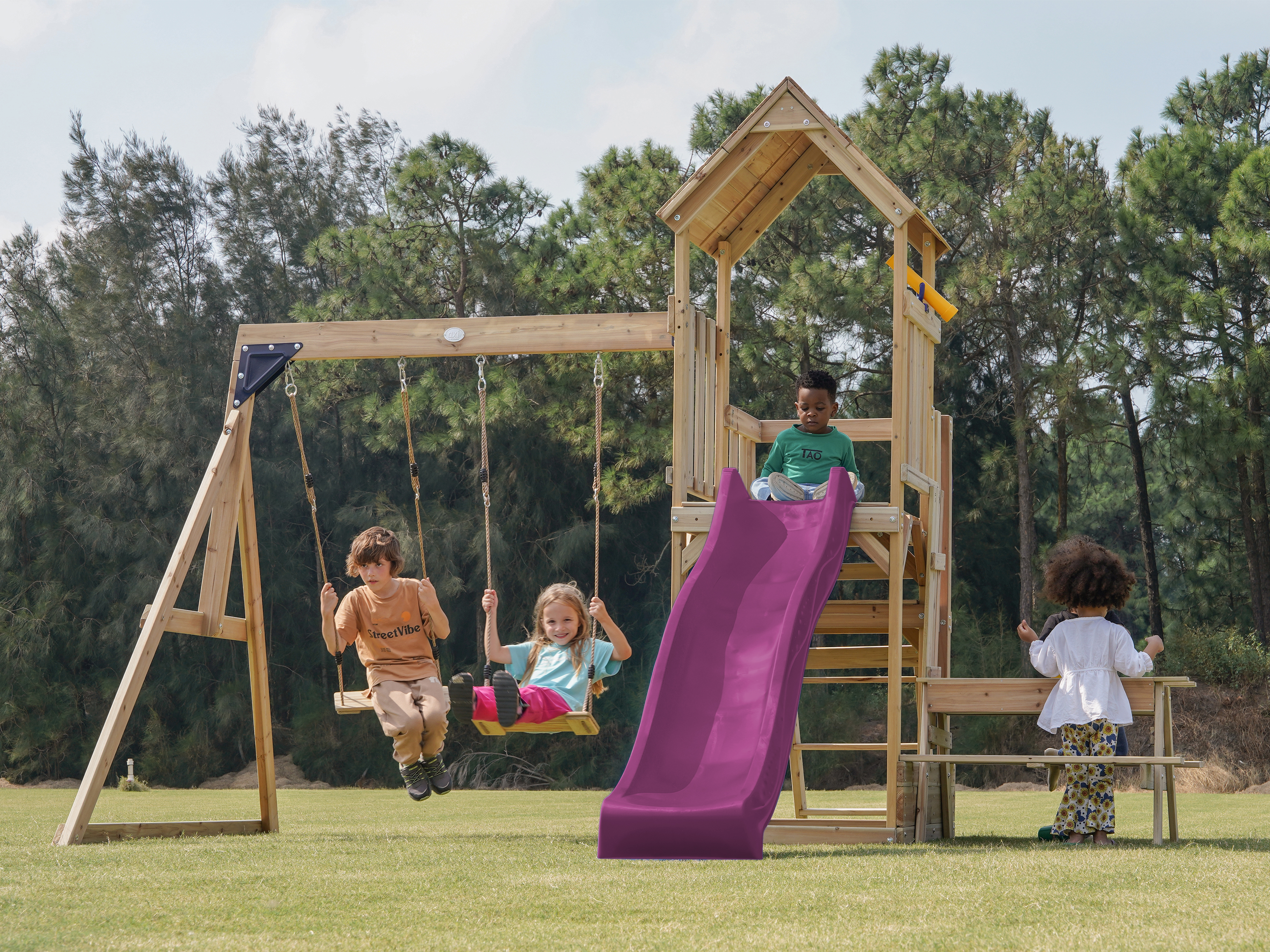 AXI Mette Aire de jeux avec balançoire double marron - violet toboggan