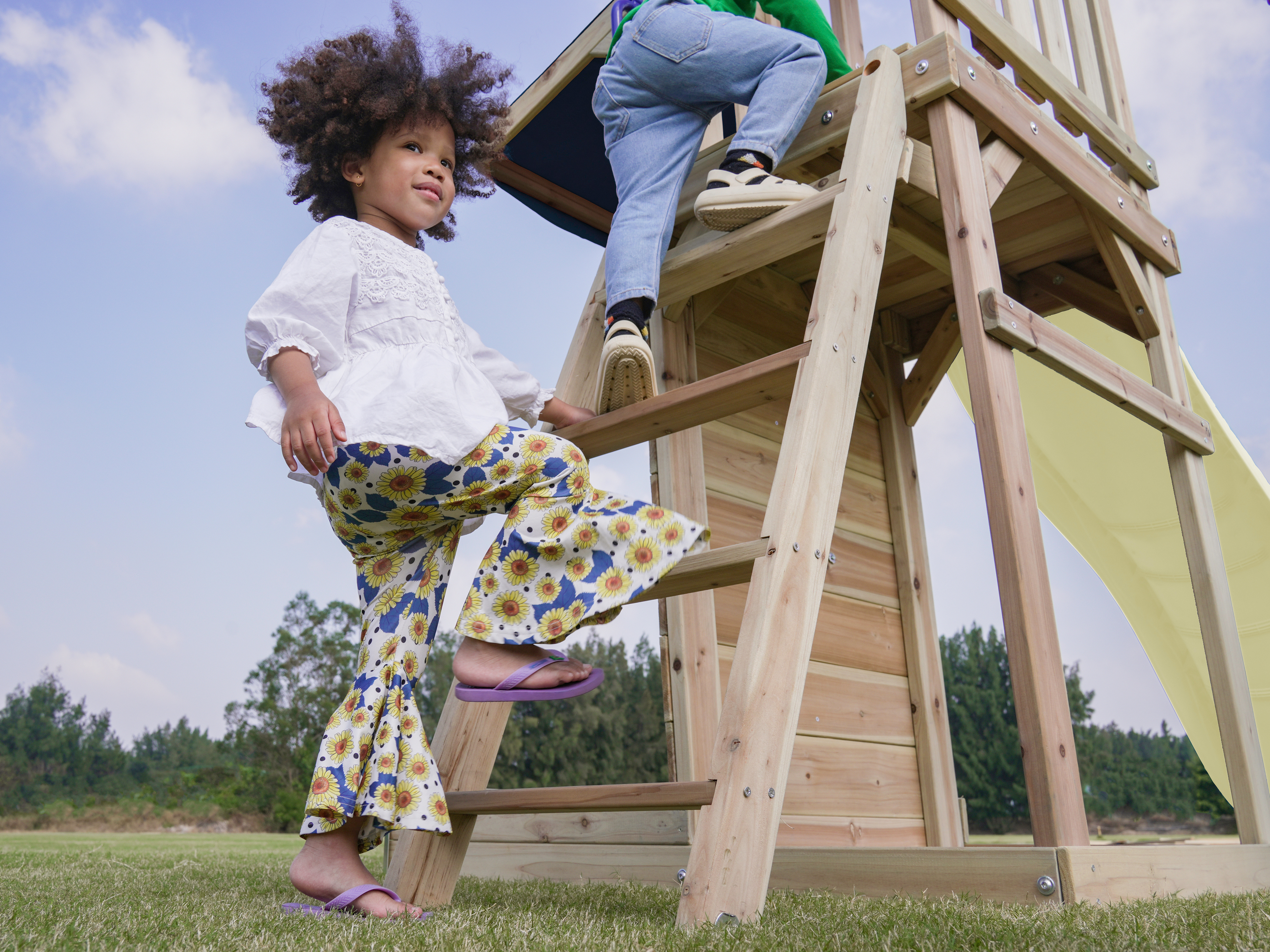 AXI Malik Climbing Frame with Double Swing Set - Cream Slide