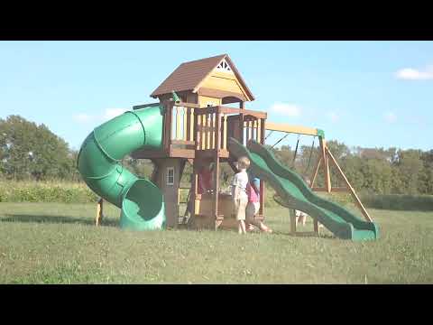 Backyard Discovery Cedar Cove Aire de jeux avec balançoires, toboggans et tour de guet